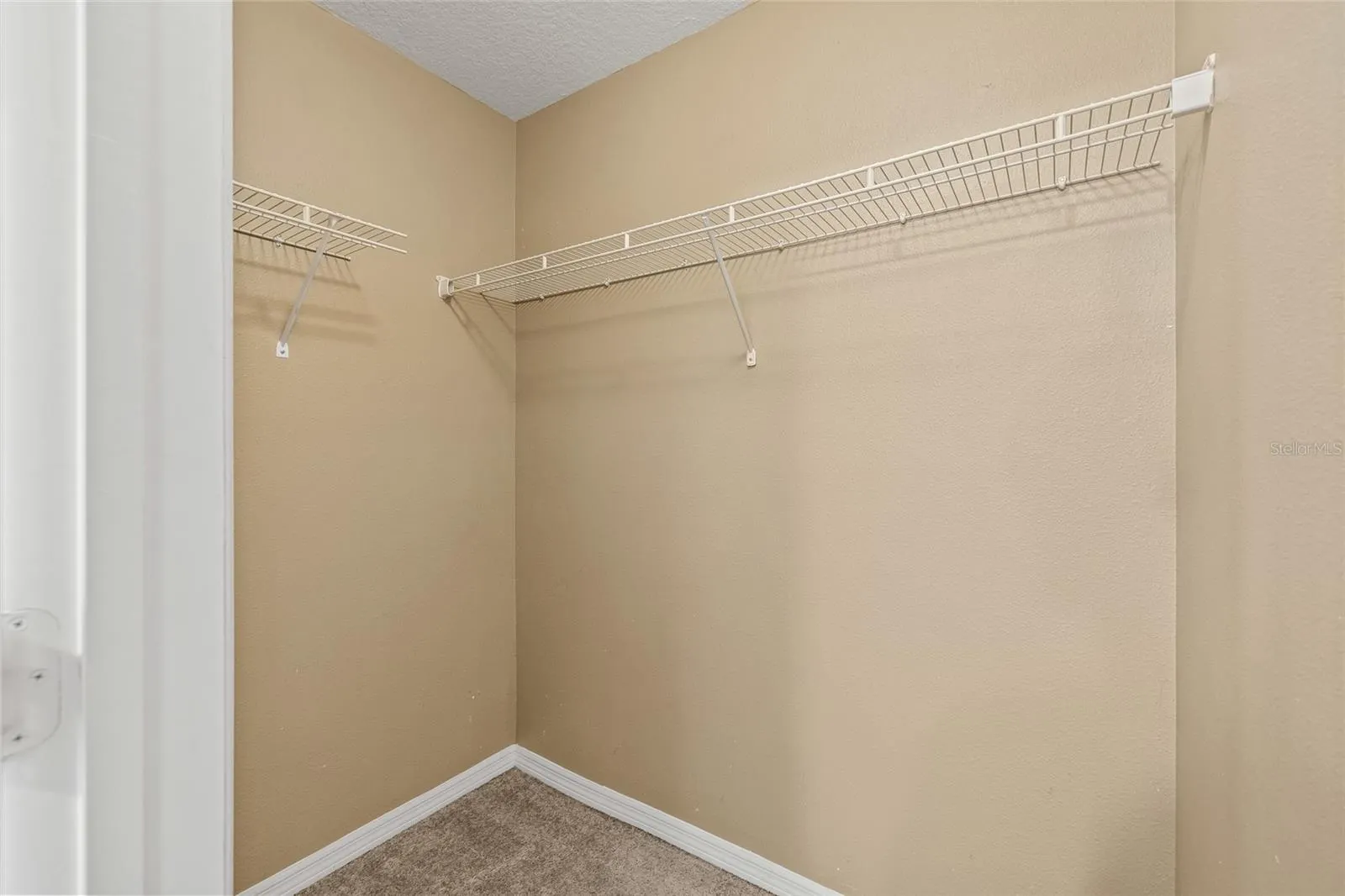 15942 FISHHAWK VIEW DR