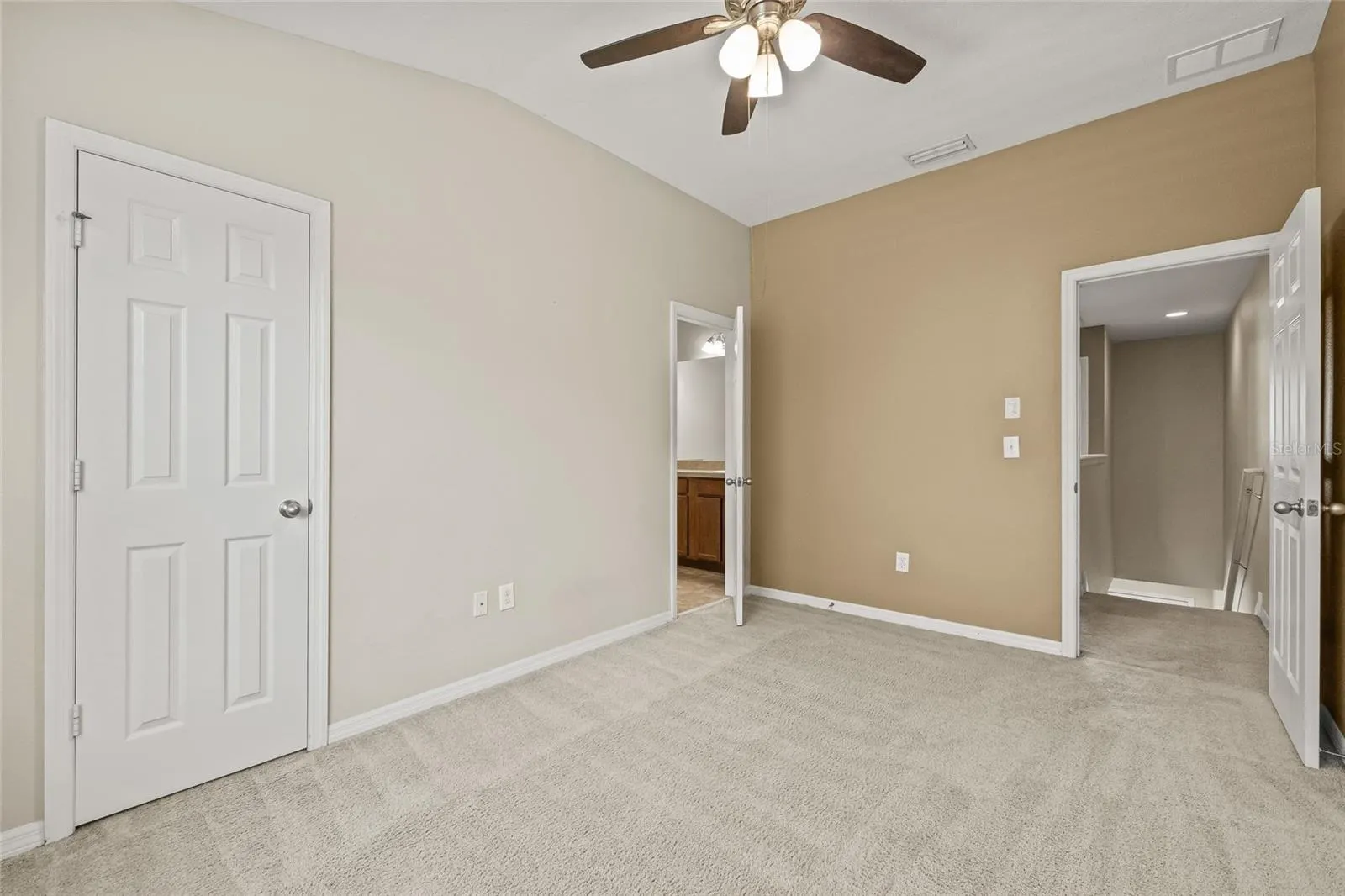 15942 FISHHAWK VIEW DR