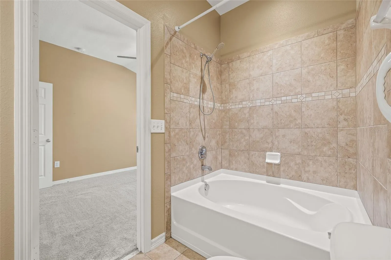 15942 FISHHAWK VIEW DR