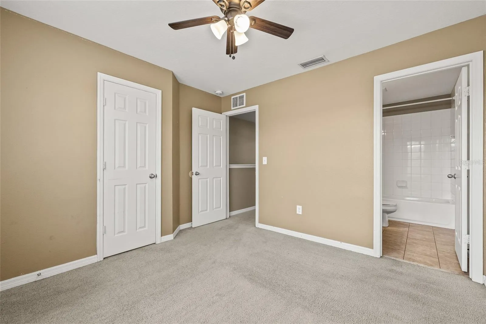 15942 FISHHAWK VIEW DR