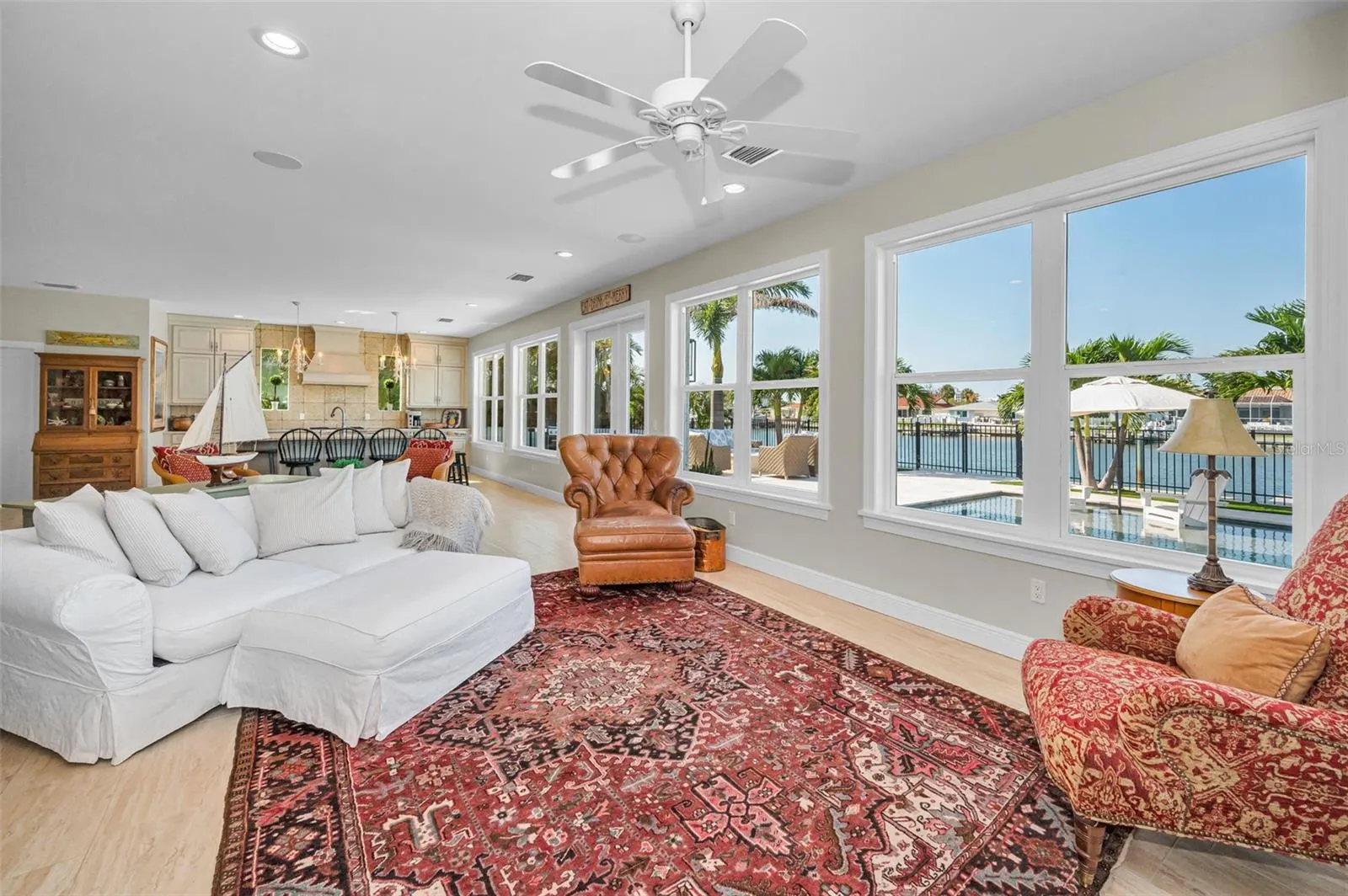 223 HOWARD DR