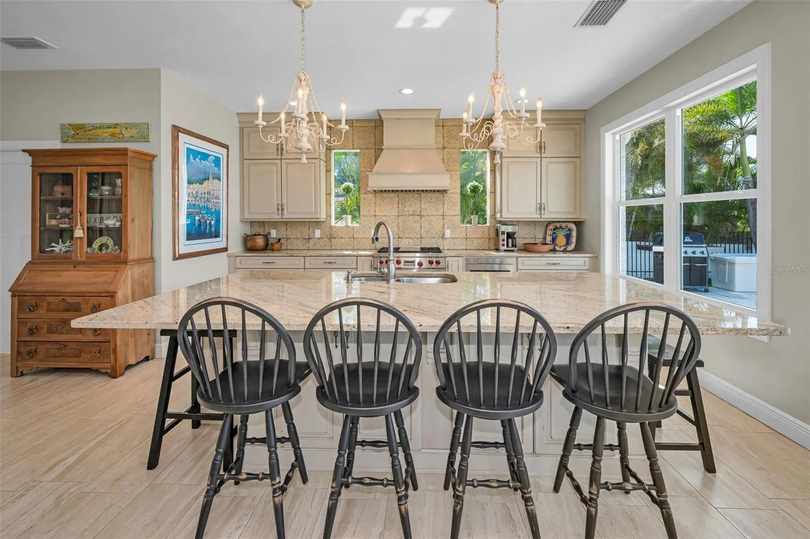 223 HOWARD DR