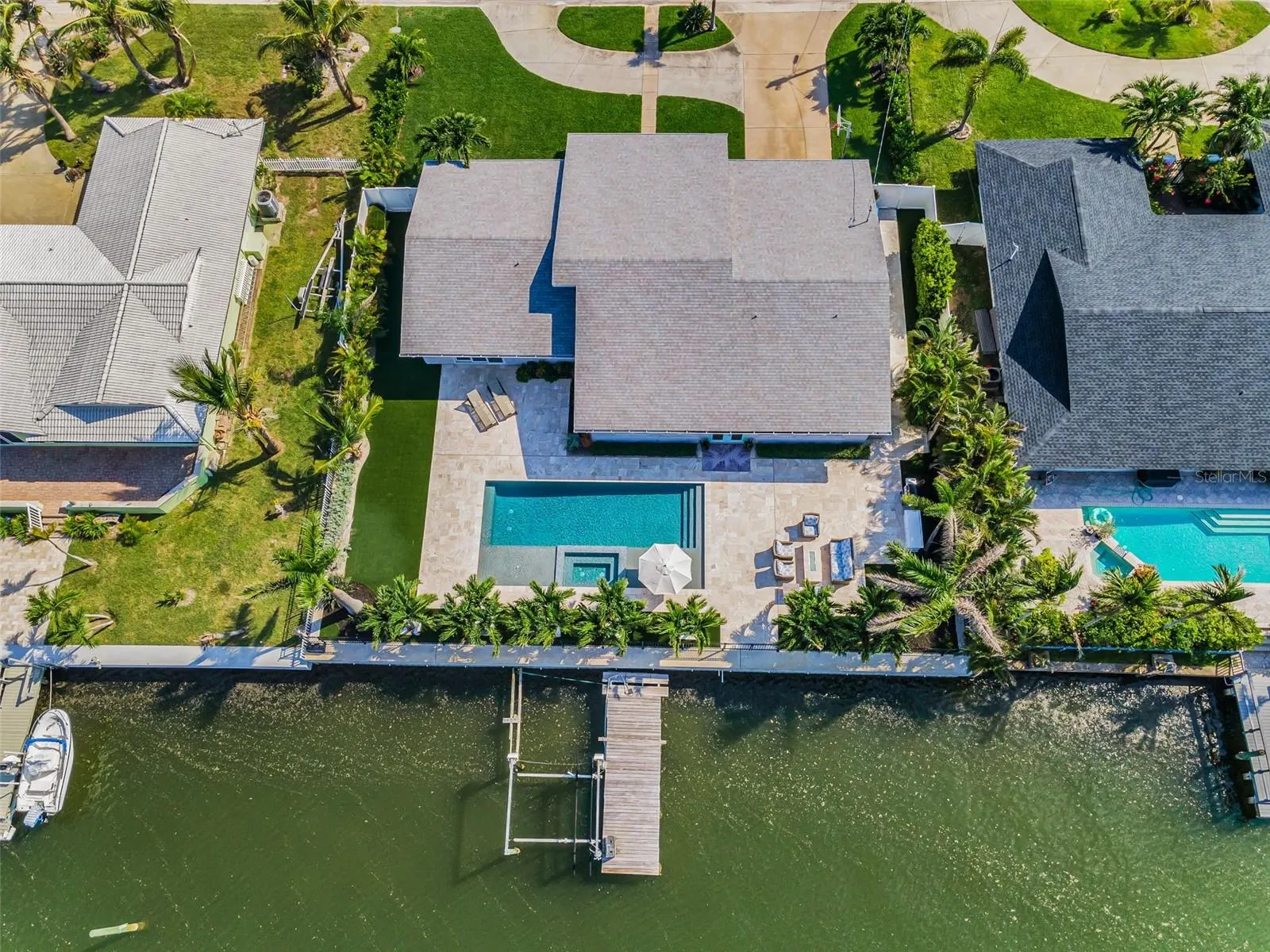 223 HOWARD DR