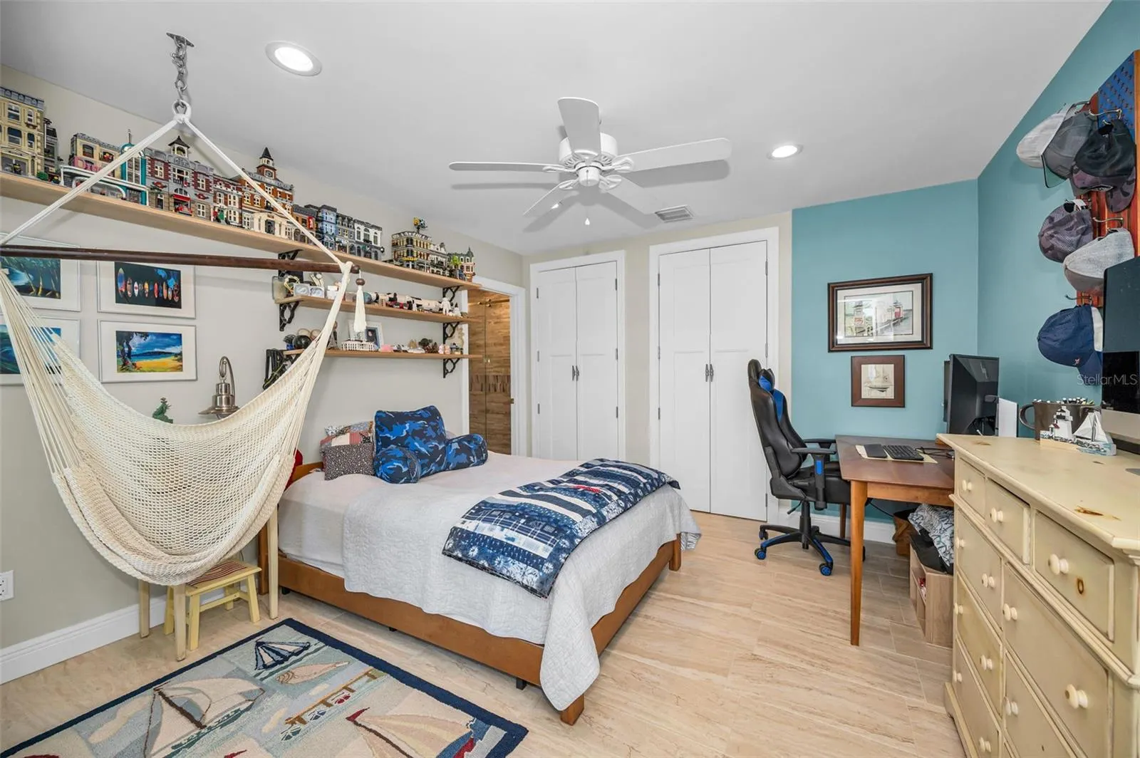 223 HOWARD DR