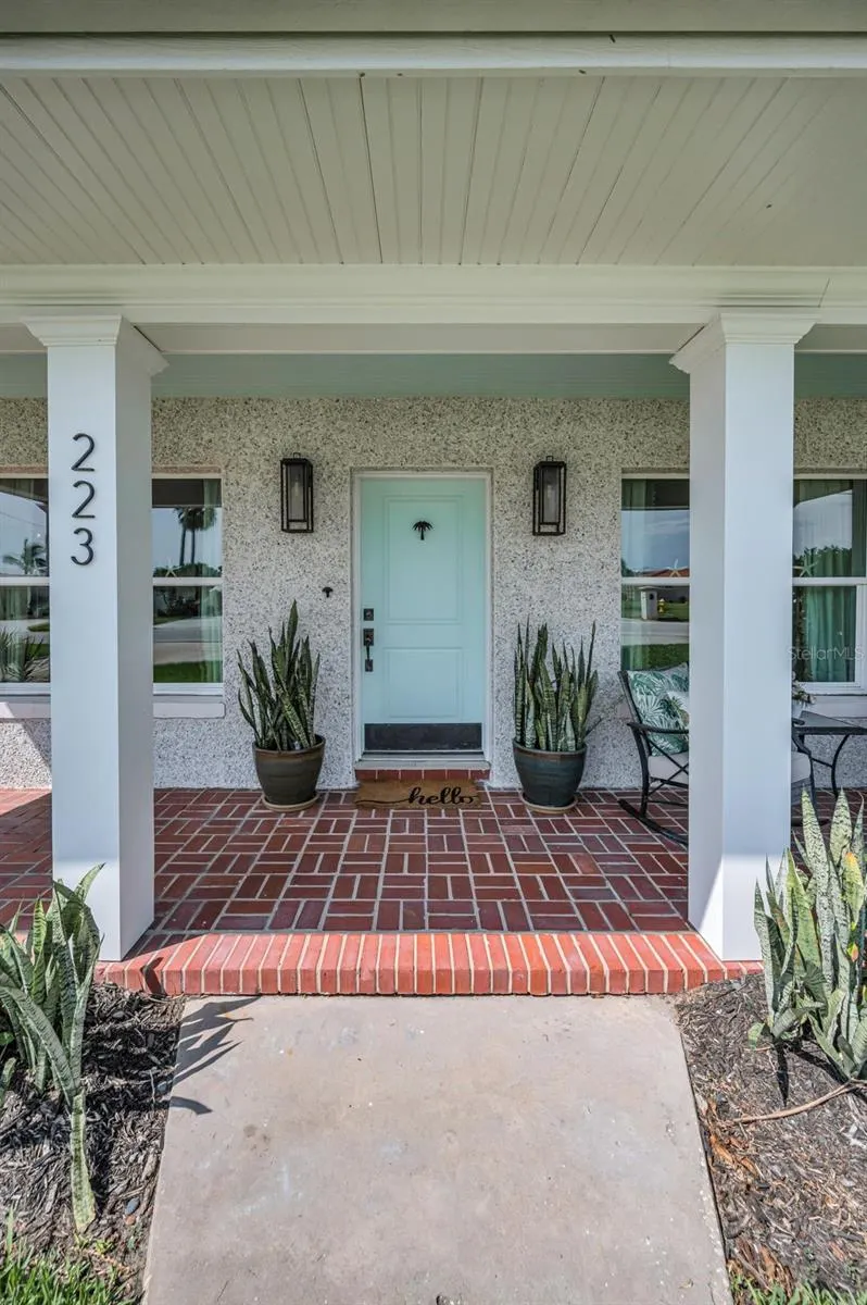 223 HOWARD DR
