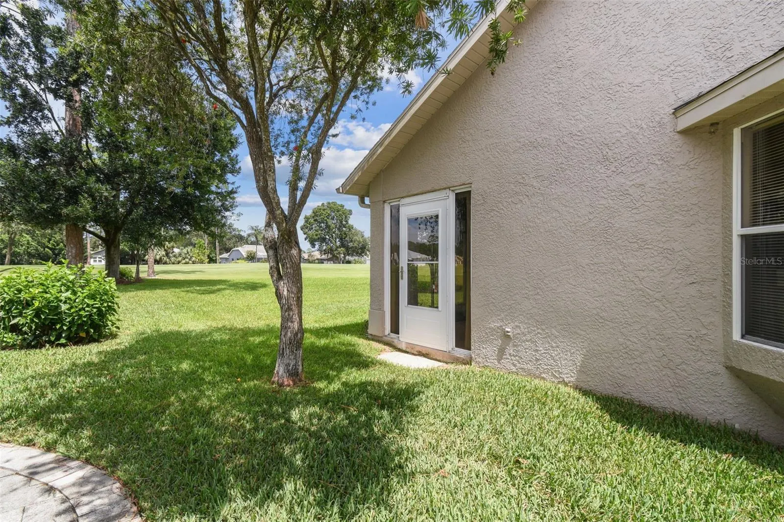 8157 HIDDEN HILLS DR
