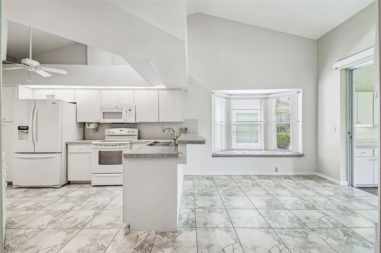 8157 HIDDEN HILLS DR
