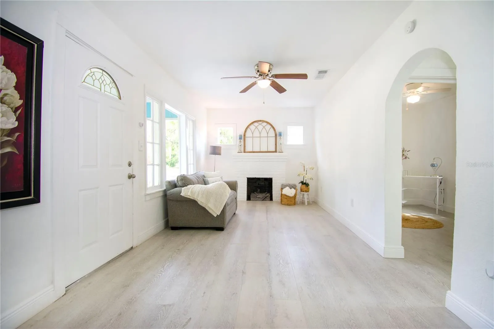 1701 E NEW ORLEANS AVE