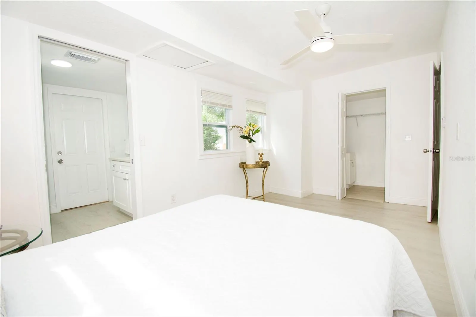 1701 E NEW ORLEANS AVE