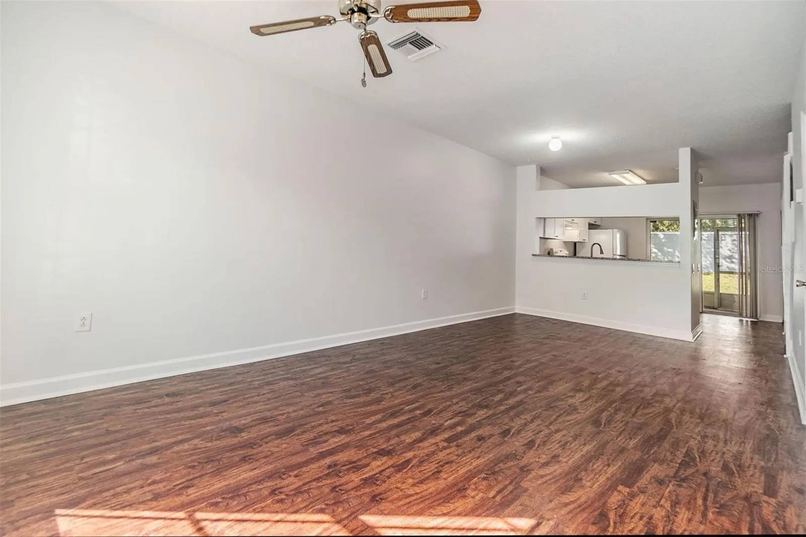 2248 LAKE WOODBERRY CIR