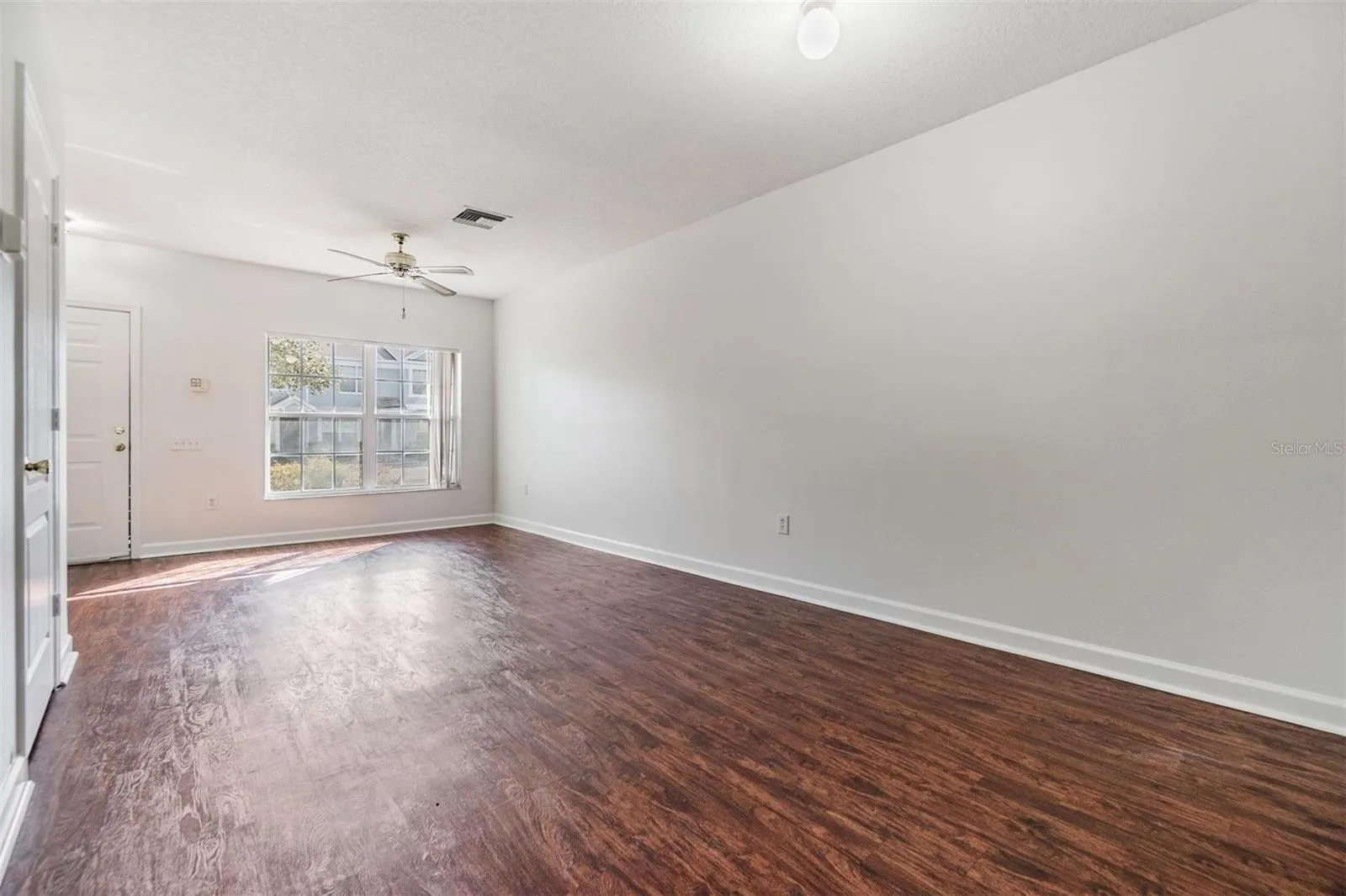 2248 LAKE WOODBERRY CIR