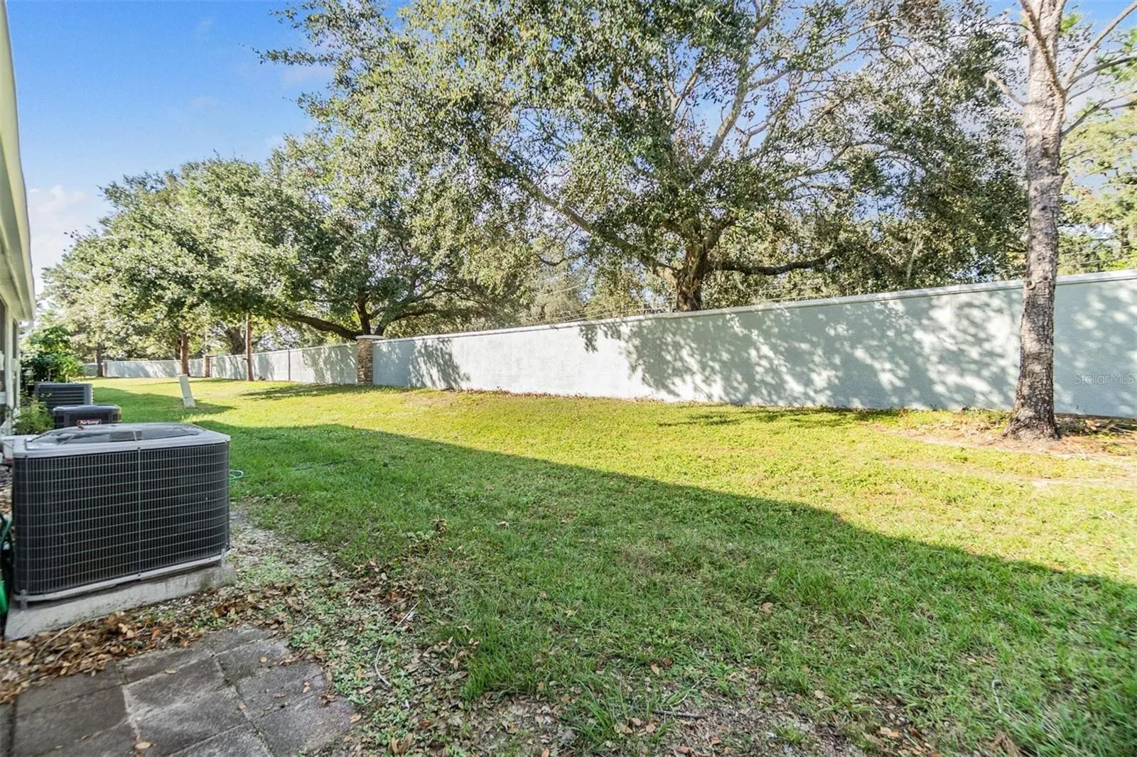 2248 LAKE WOODBERRY CIR