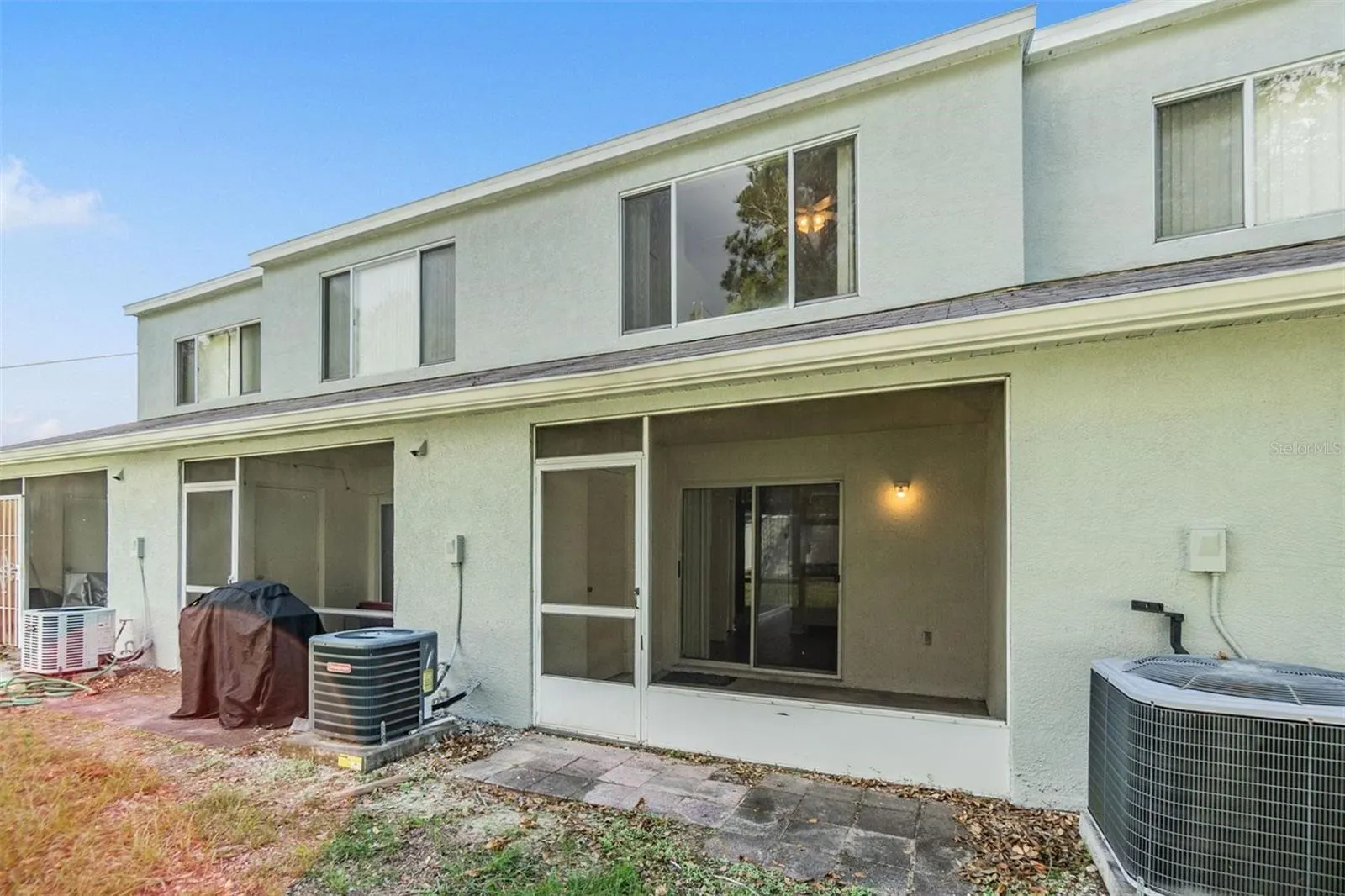 2248 LAKE WOODBERRY CIR