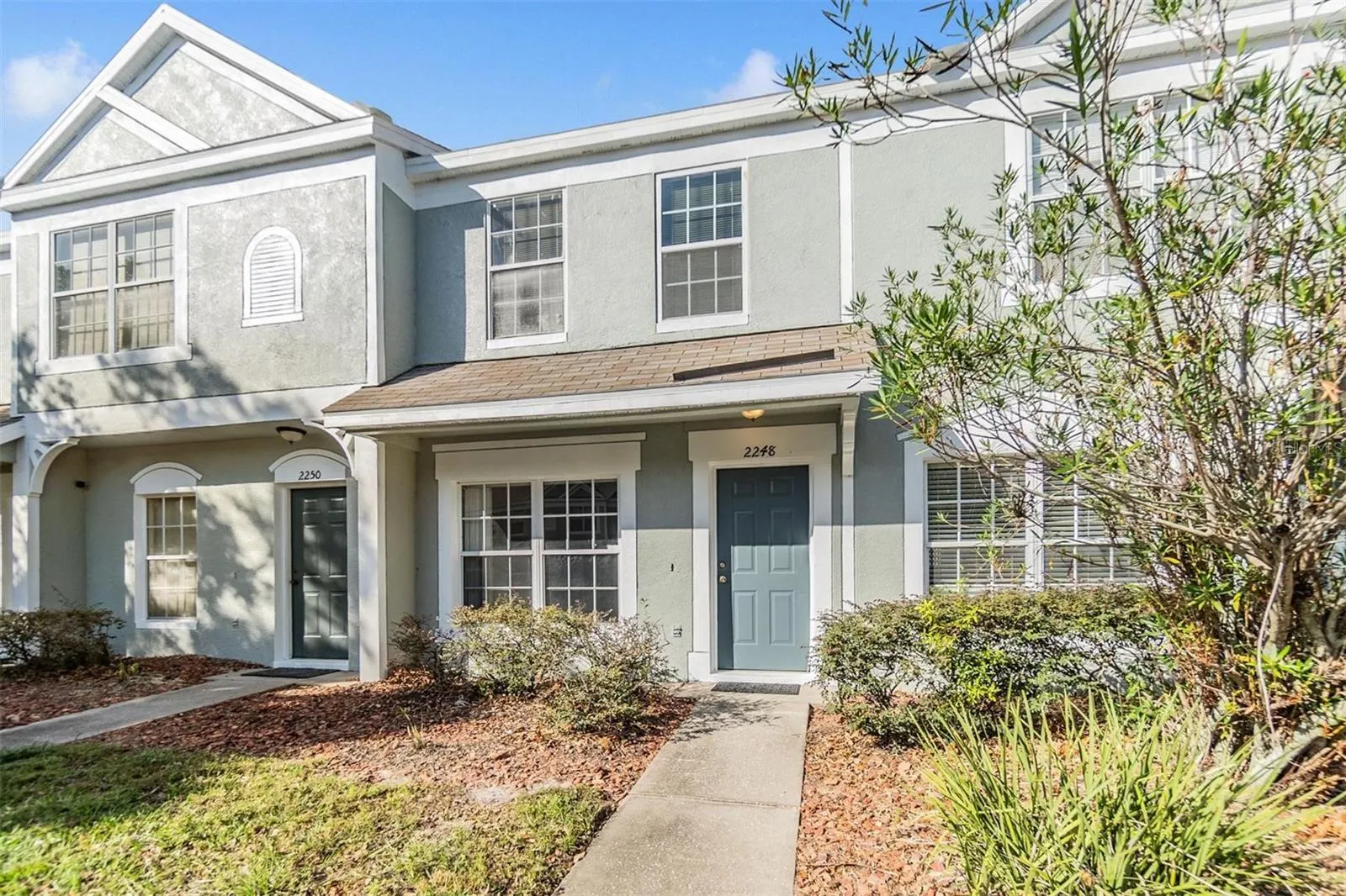 2248 LAKE WOODBERRY CIR