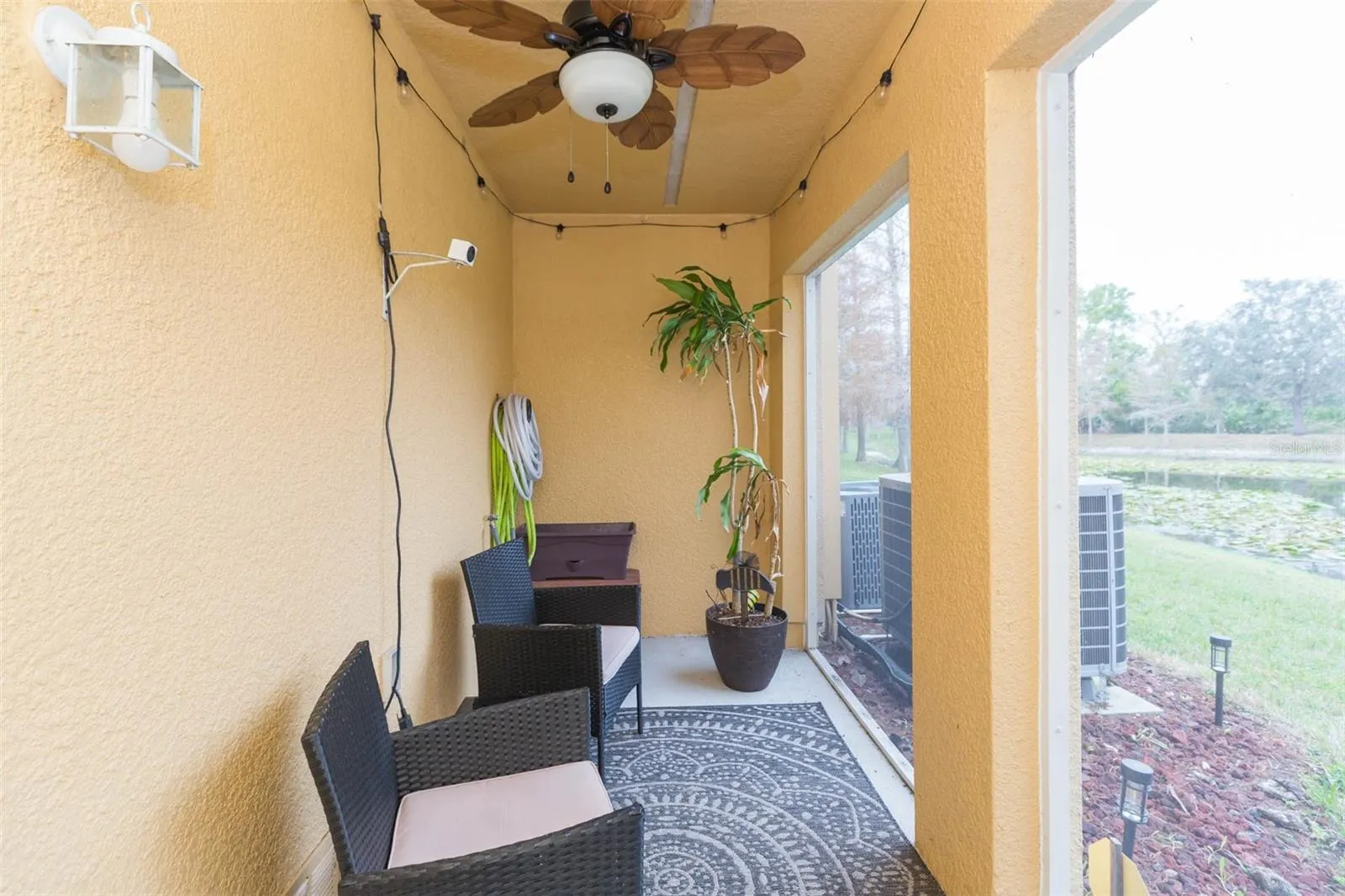 9024 WHITE SAGE LOOP