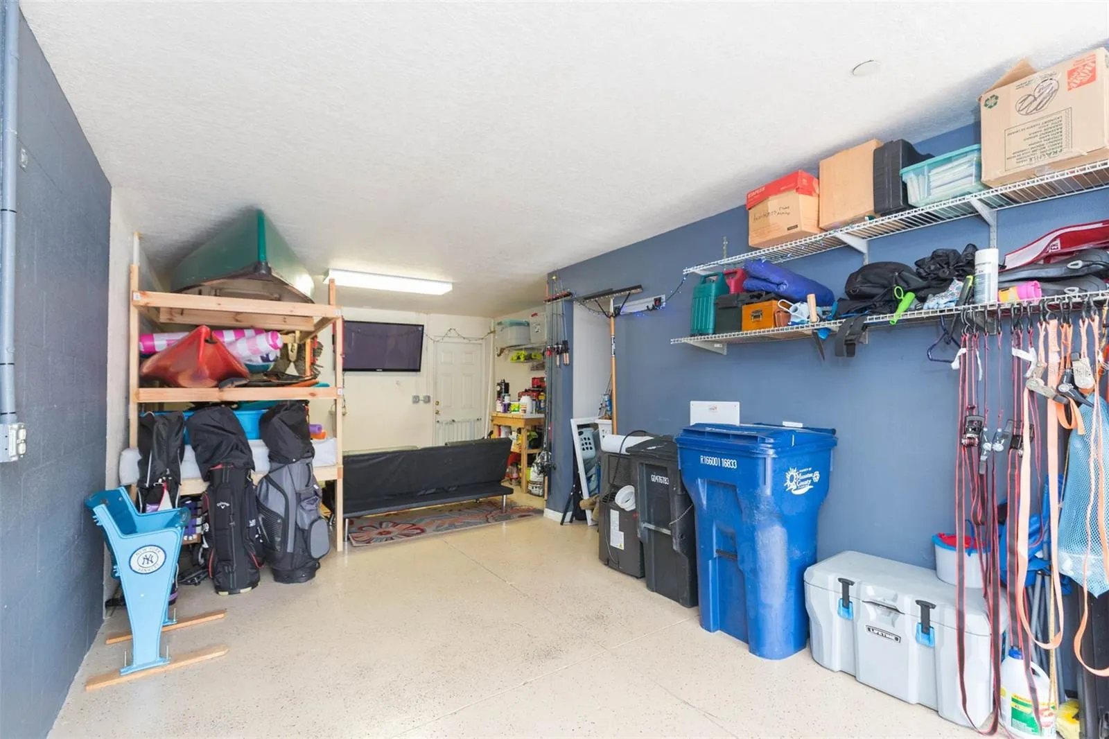 9024 WHITE SAGE LOOP