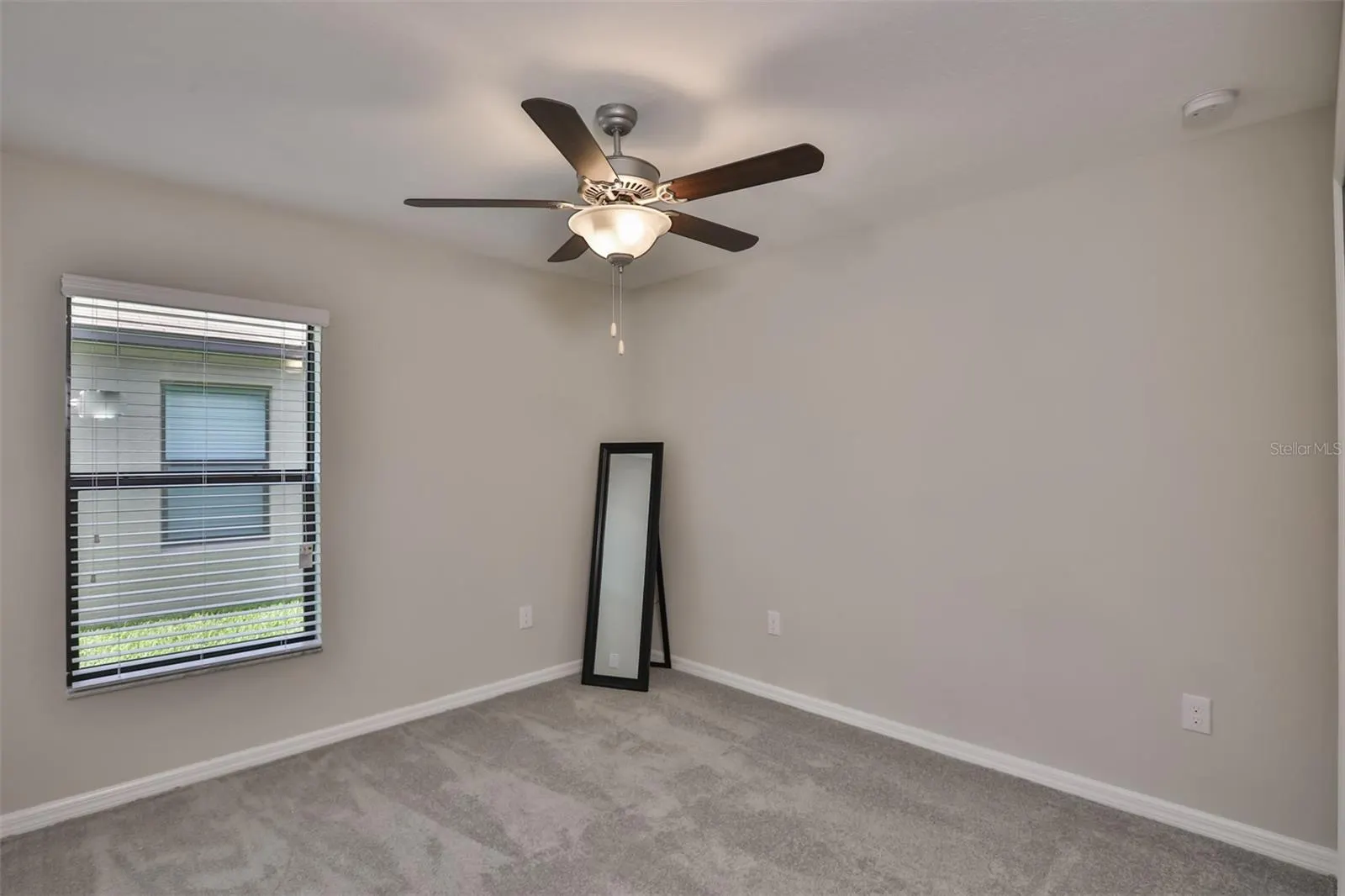 7608 BLUE IRIS LN