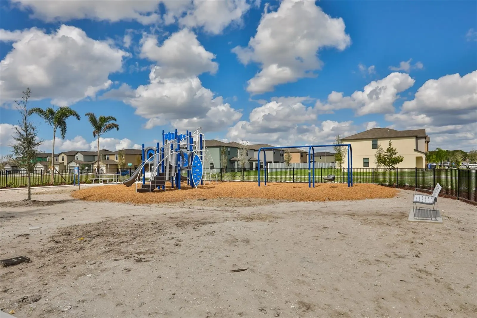 7608 BLUE IRIS LN