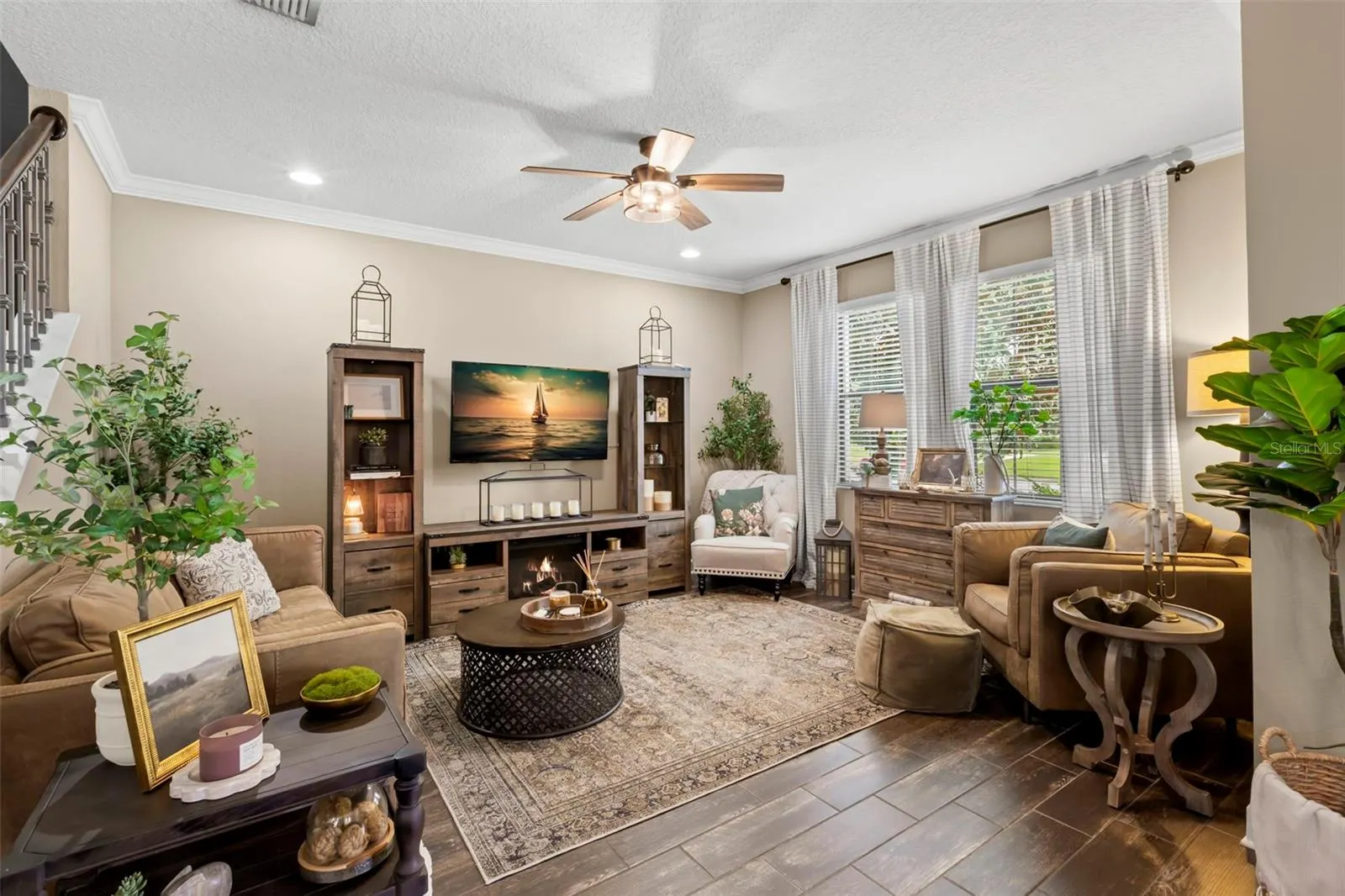 5831 CIRCA FISHHAWK BLVD