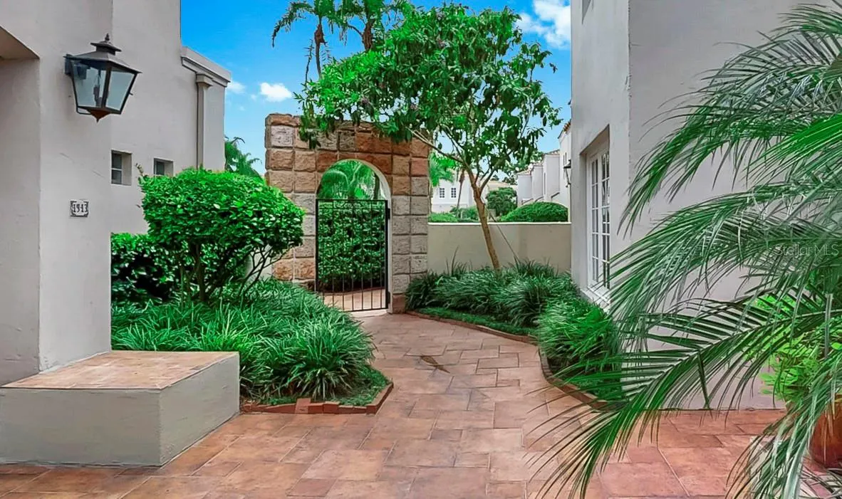 4945 BAYSHORE BLVD #4945, #4945