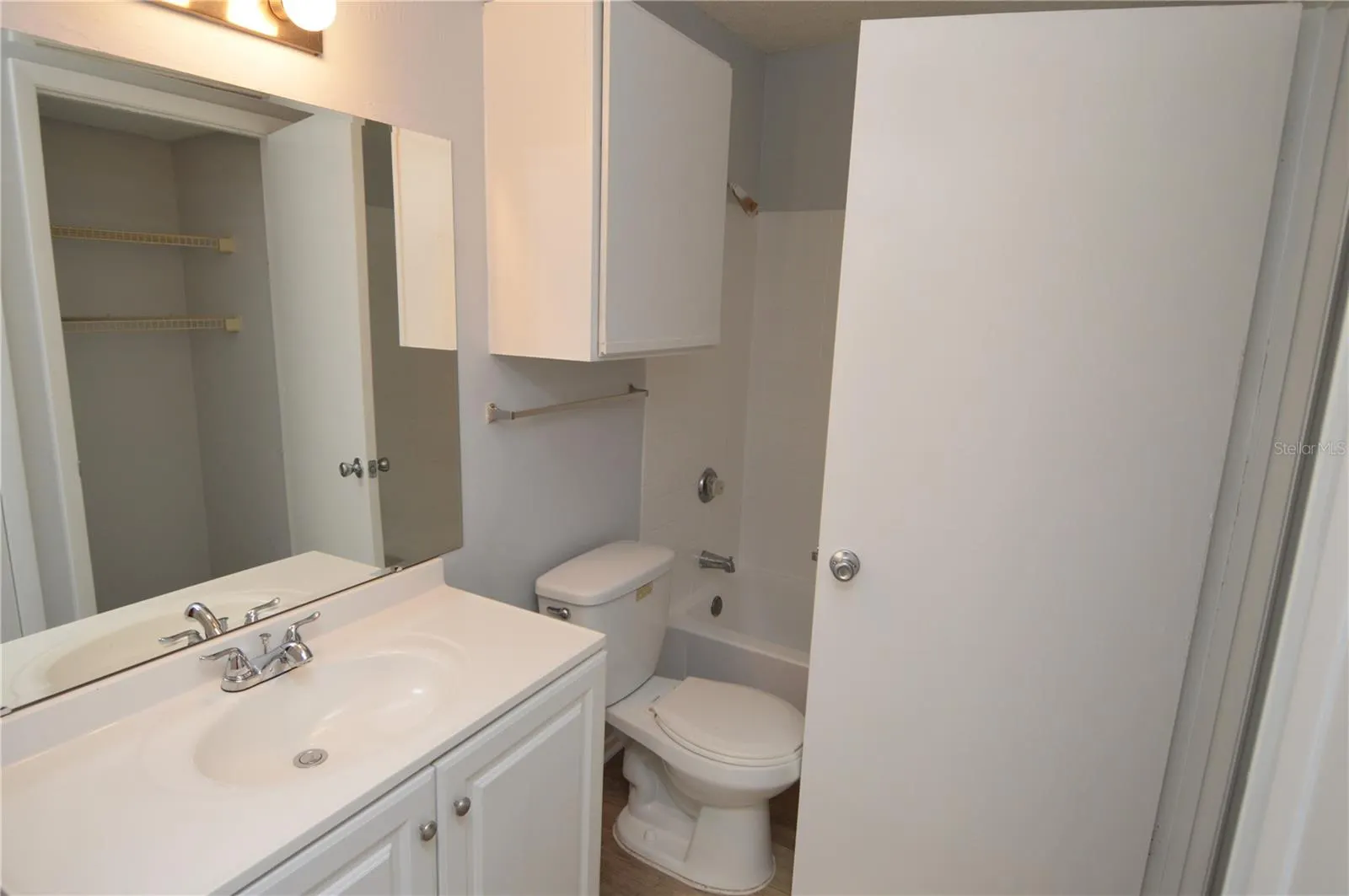 8723 FANCY FINCH DR #102, #102