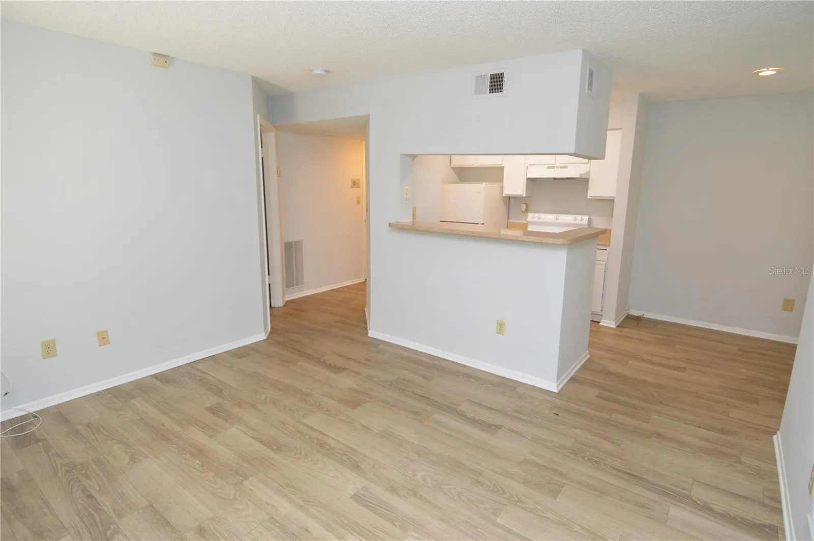 8723 FANCY FINCH DR #102, #102