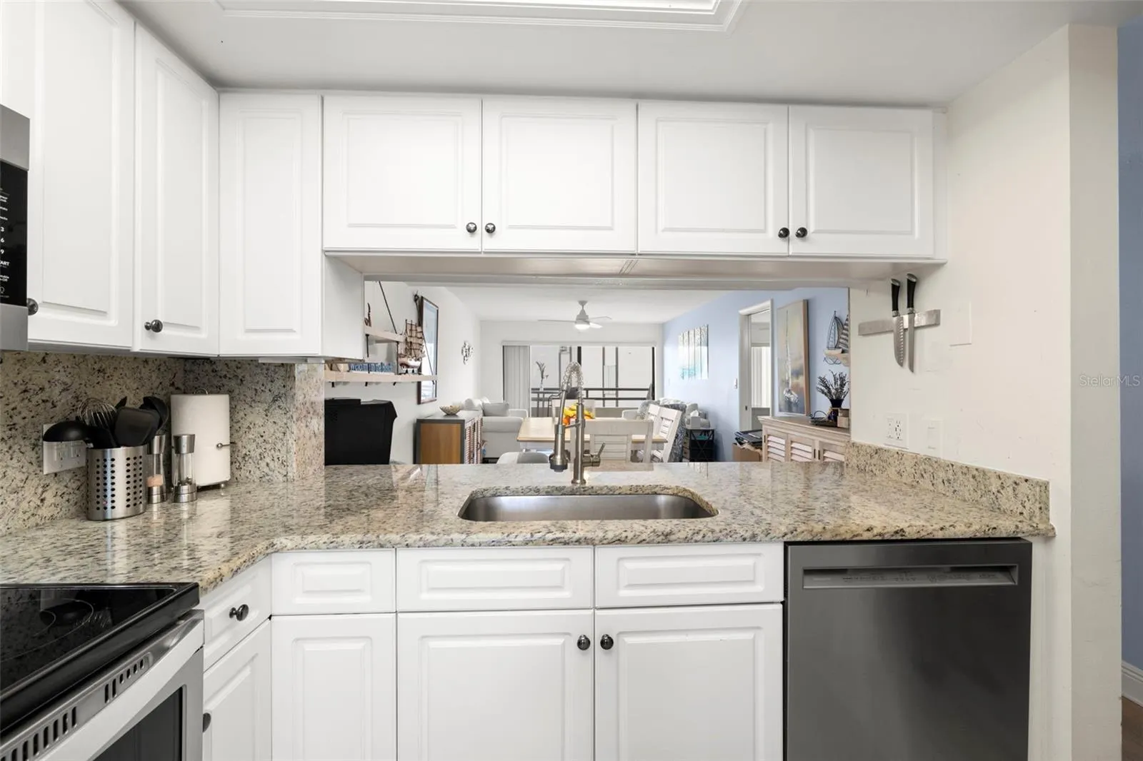 103 1ST ST E #115, #115