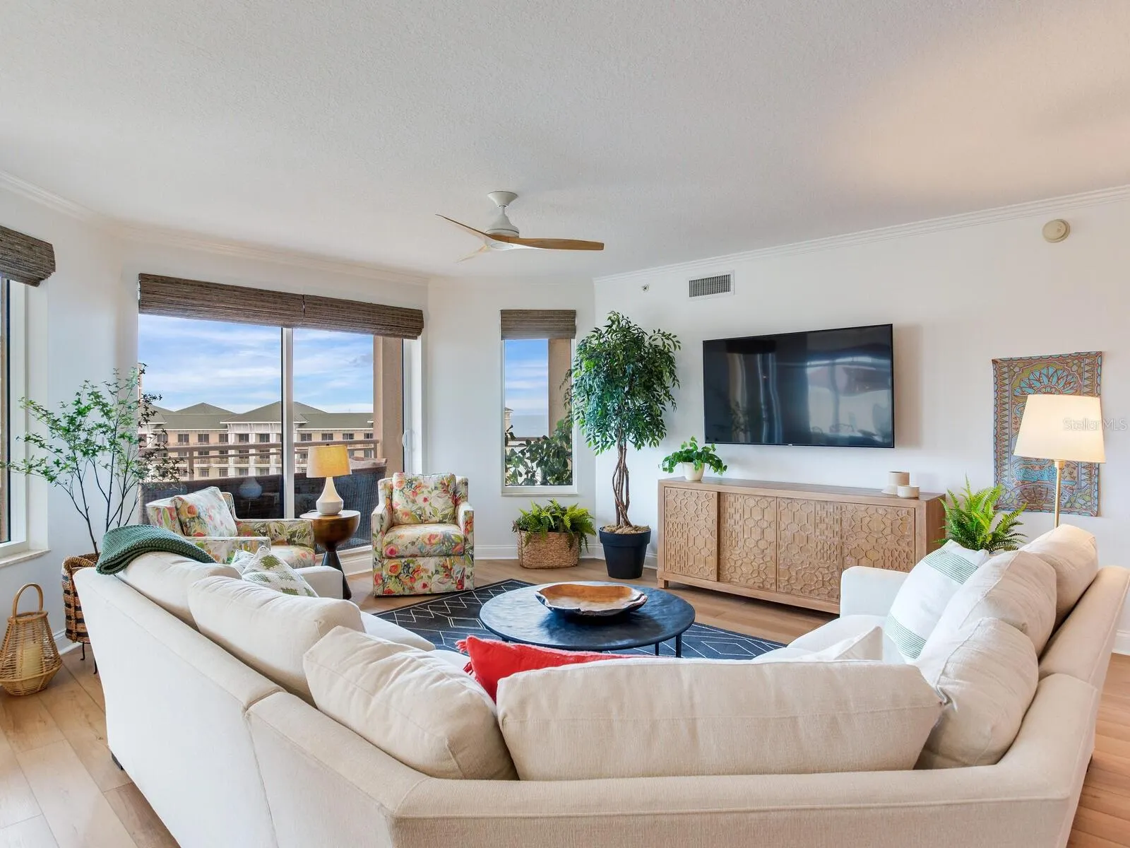 521 MANDALAY AVE #1101, #1101