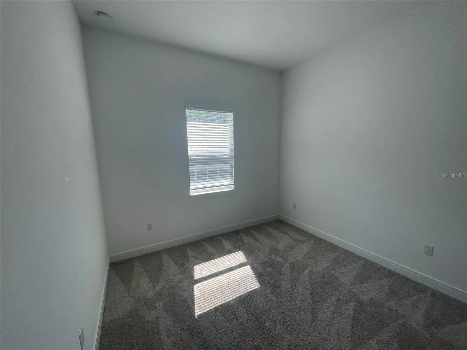 13817 SHARP HAWK DR