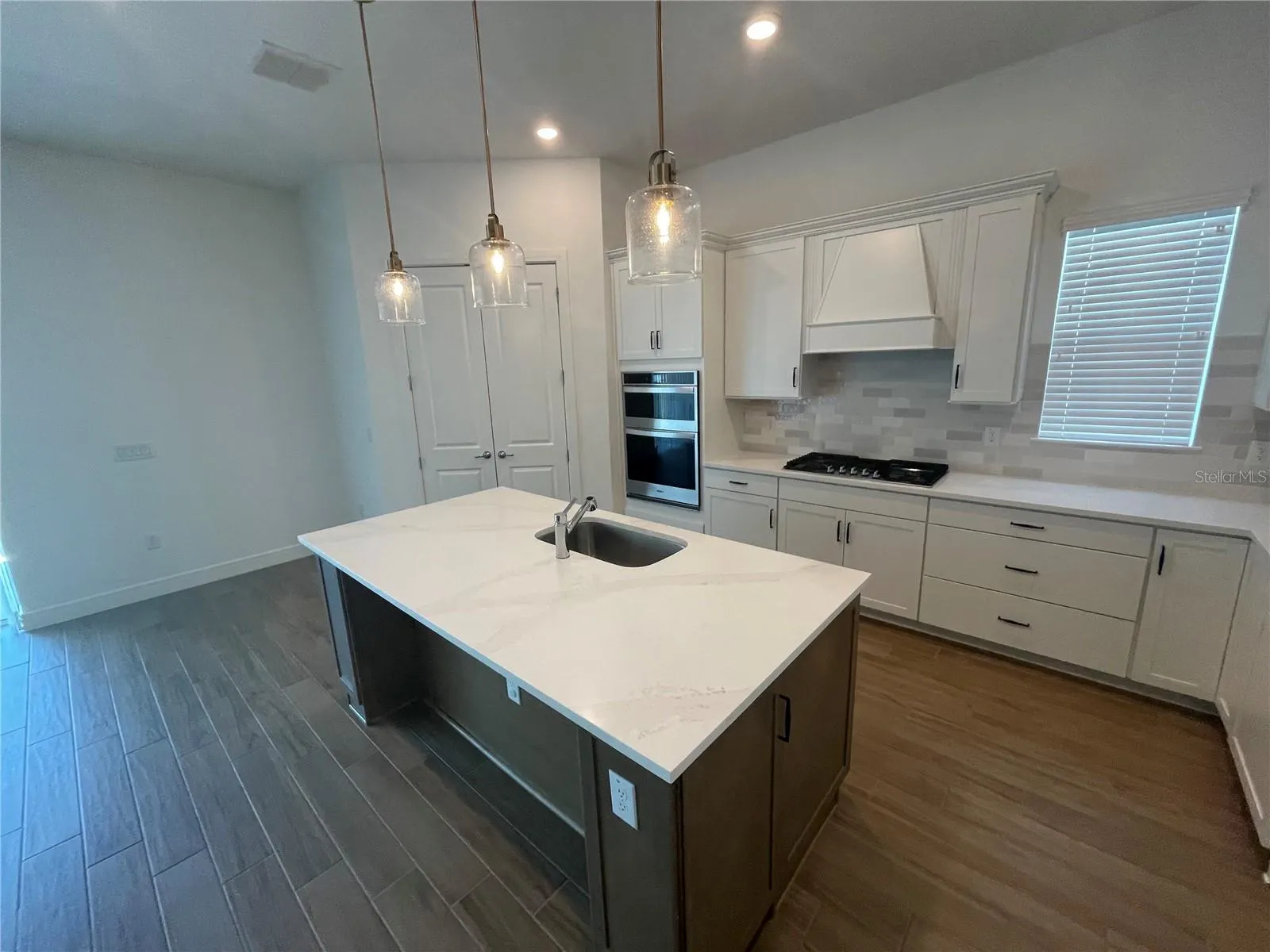 13817 SHARP HAWK DR