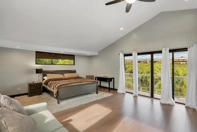 95 SCHNEIDER DR