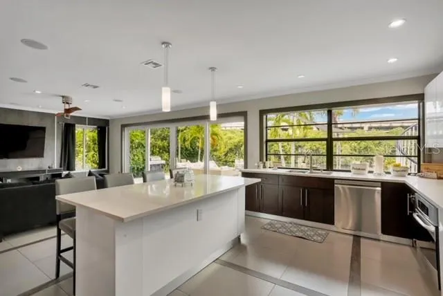 95 SCHNEIDER DR