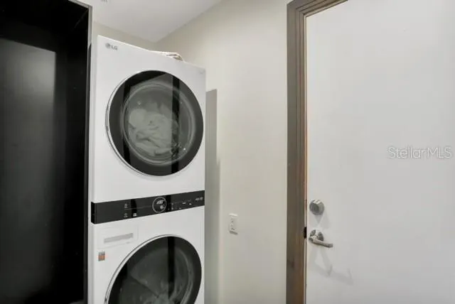 95 SCHNEIDER DR