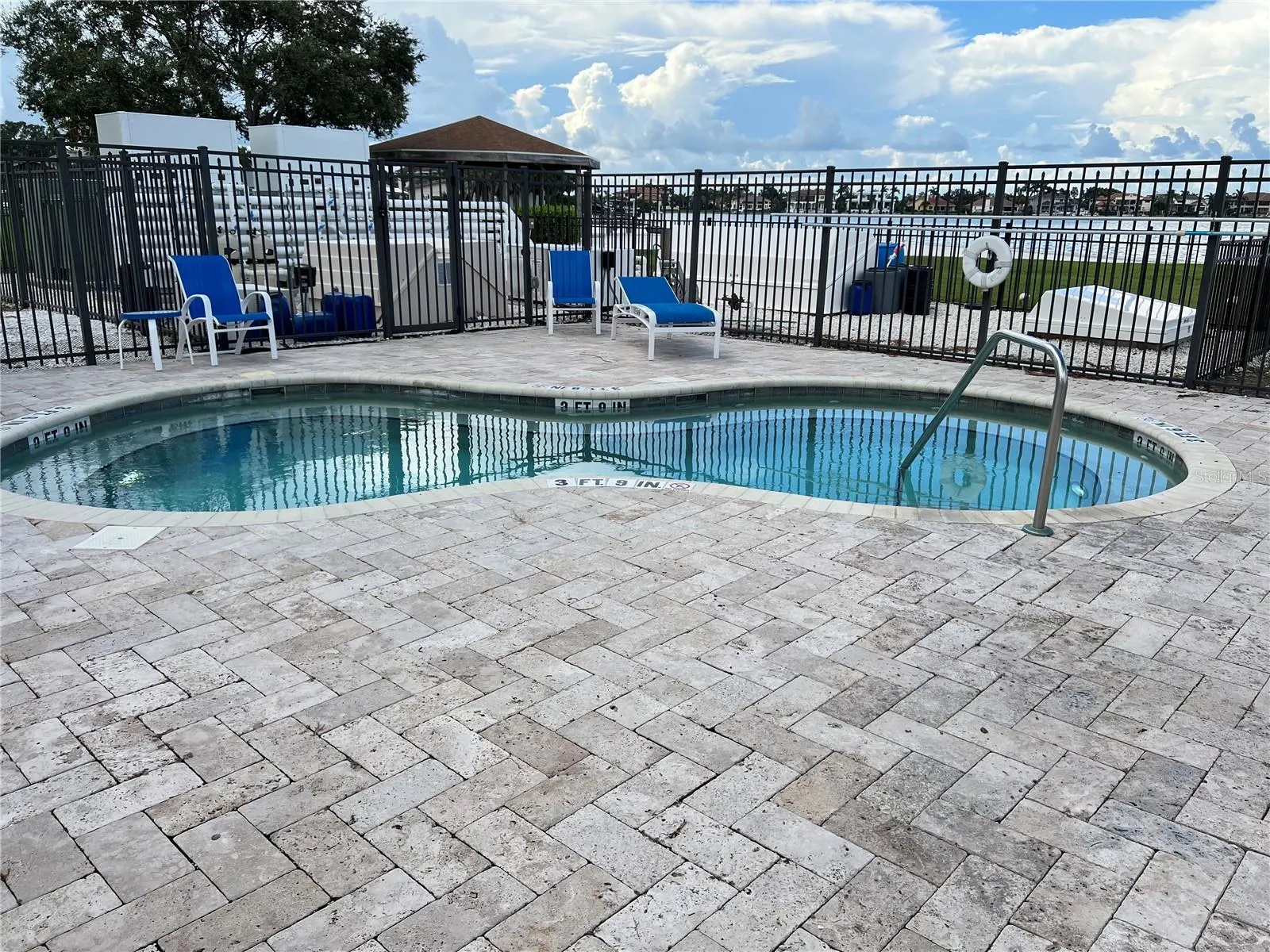 4900 BRITTANY DR S #305, #305