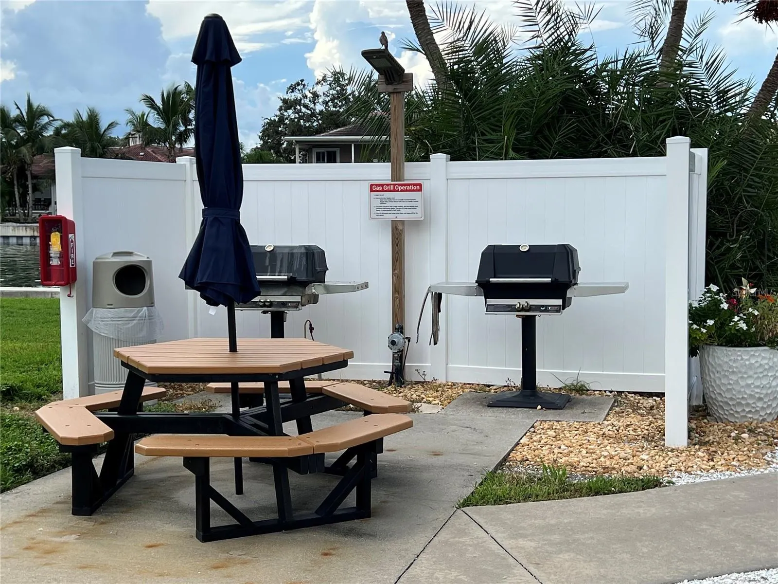 4900 BRITTANY DR S #305, #305