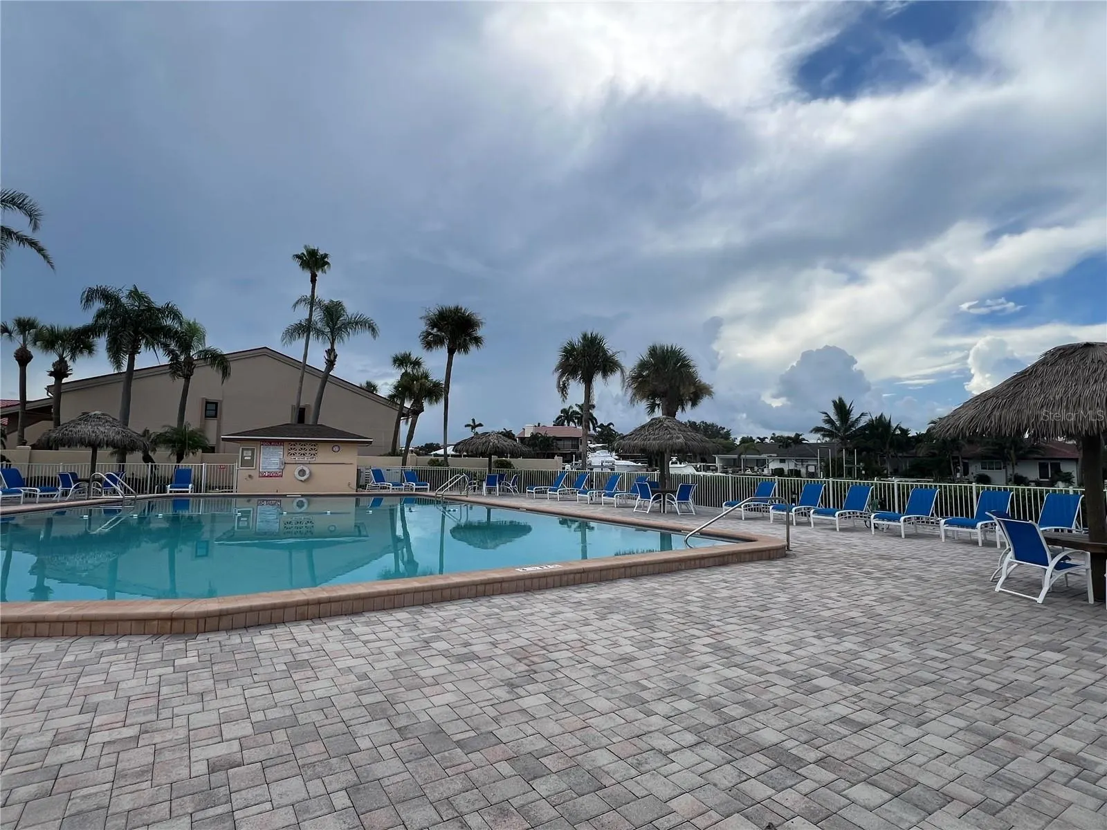 4900 BRITTANY DR S #305, #305