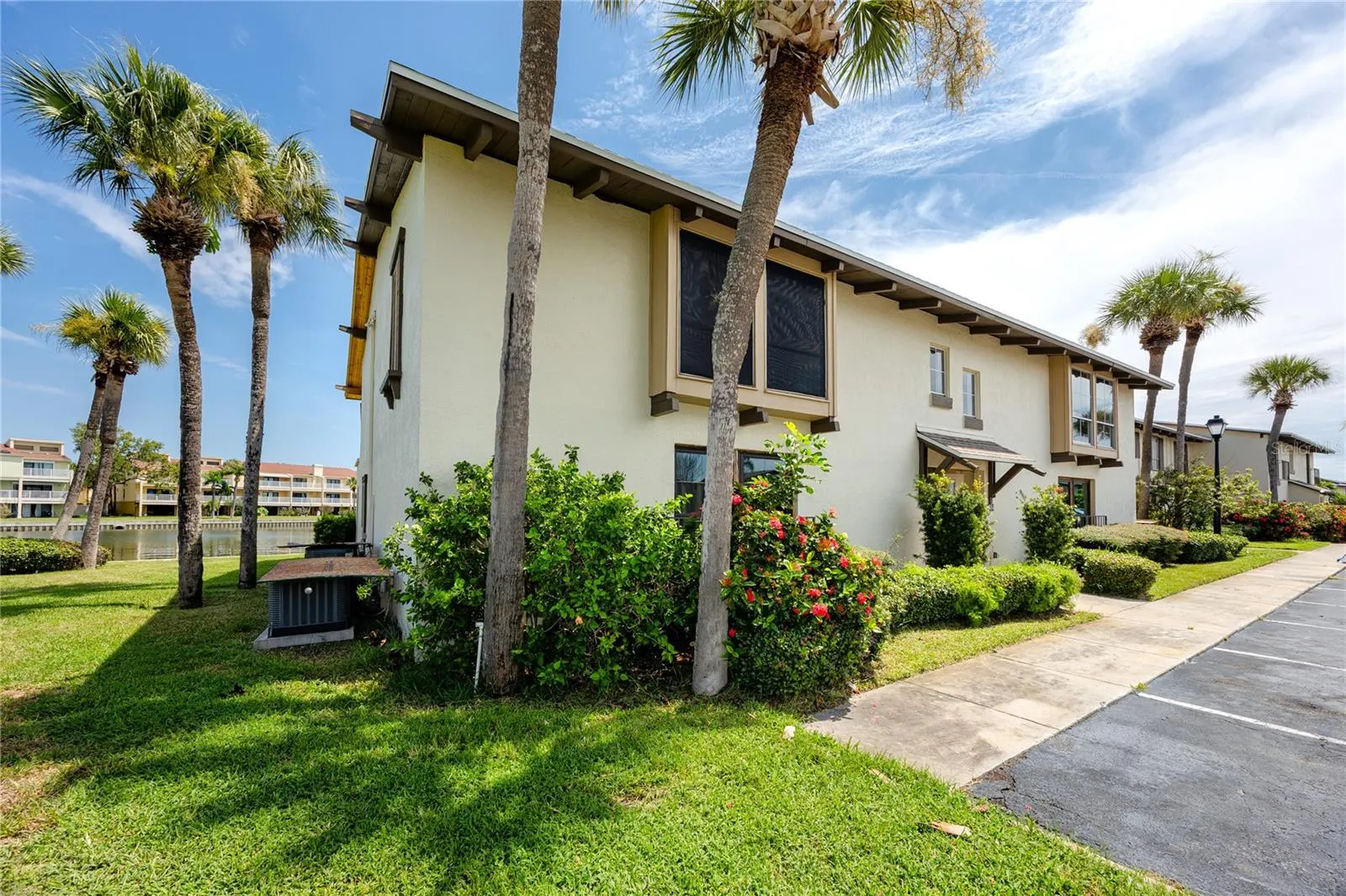 556 PLAZA SEVILLE CT #106, #106