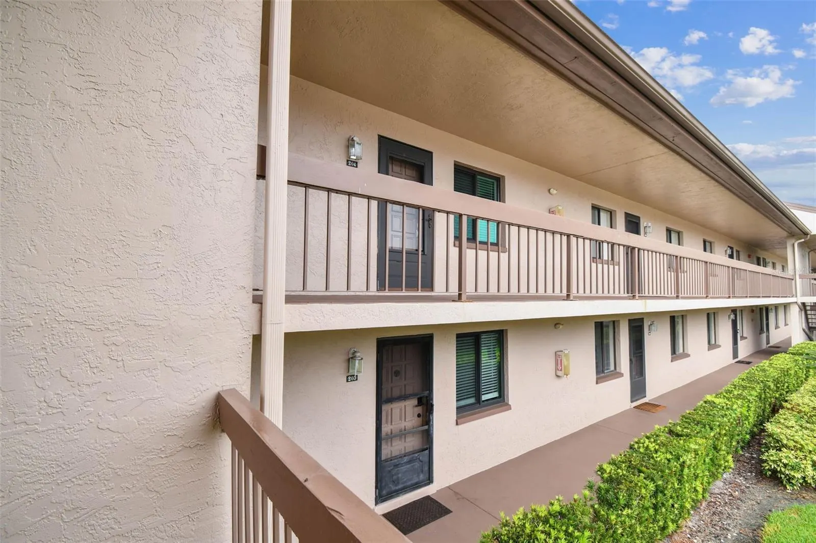 204 MARY DR