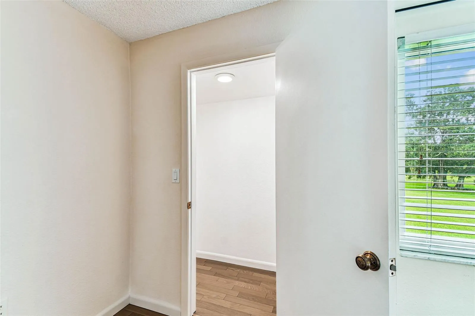 204 MARY DR