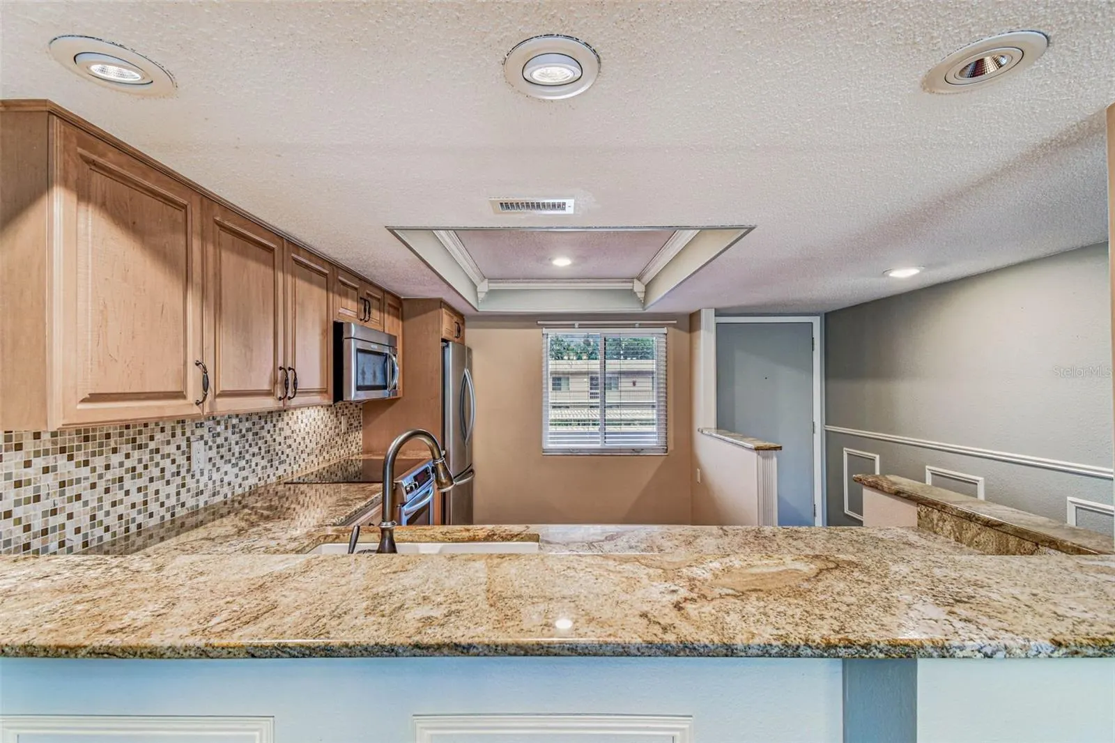 204 MARY DR