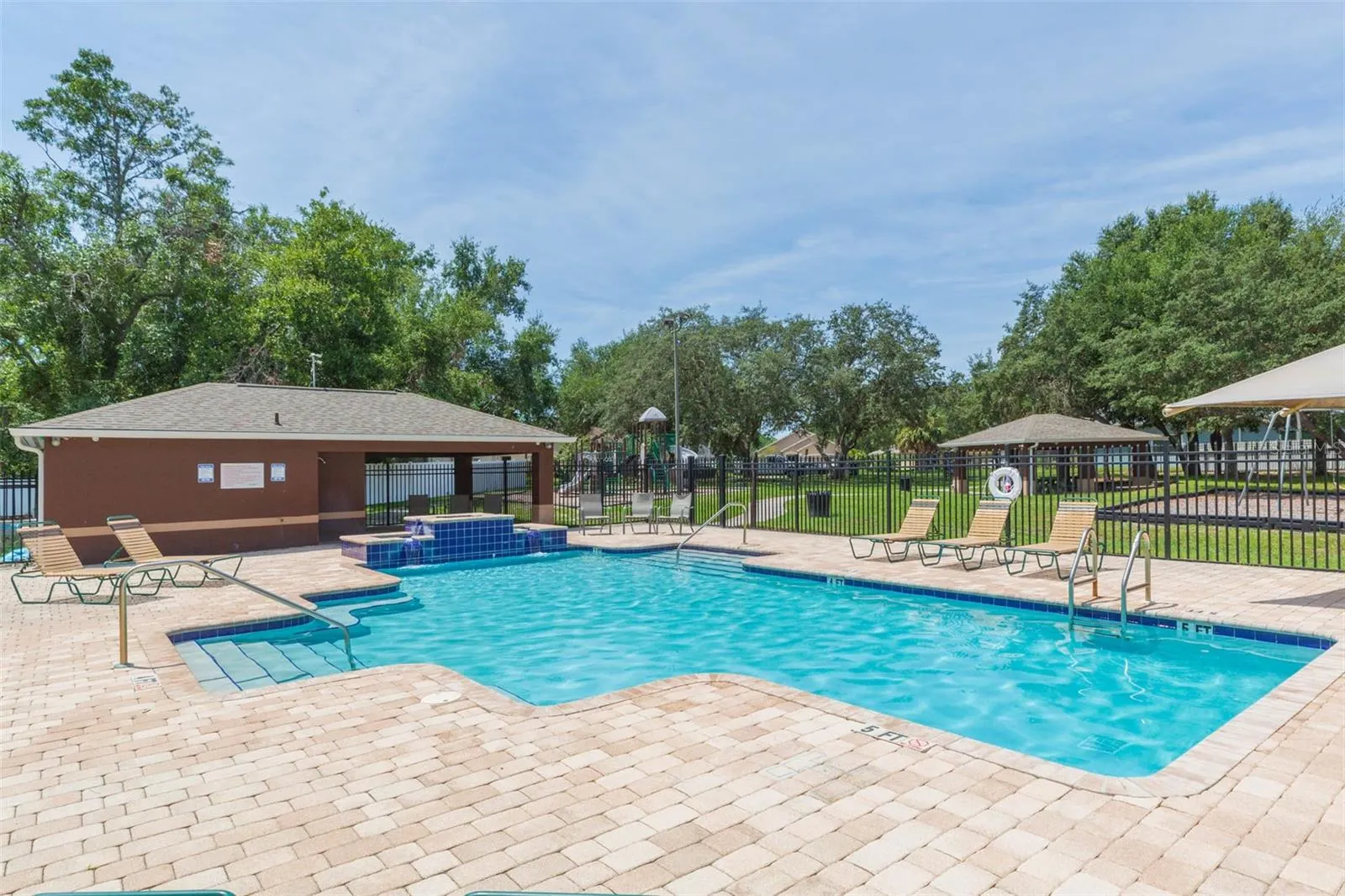 9506 CYPRESS HARBOR DR