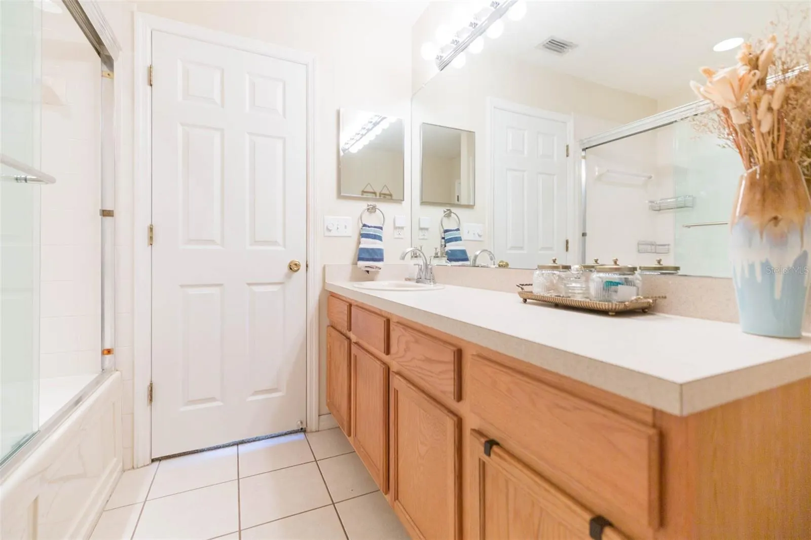9506 CYPRESS HARBOR DR