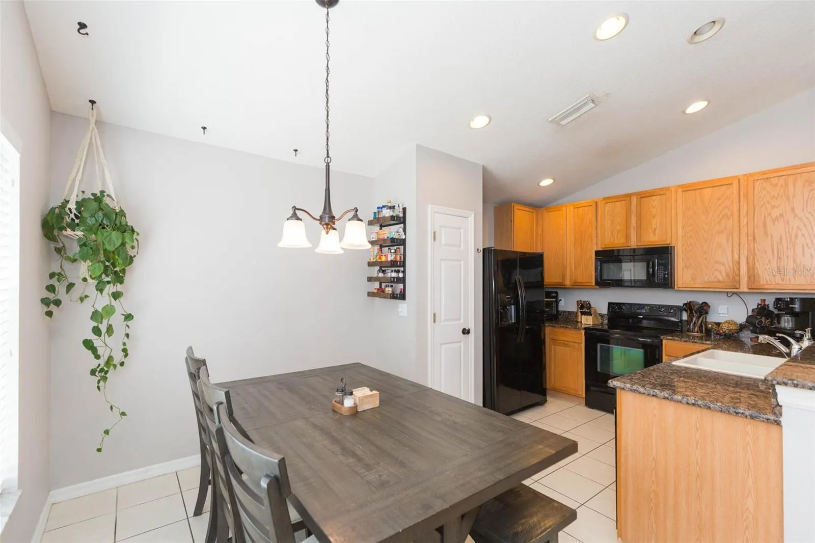 9506 CYPRESS HARBOR DR