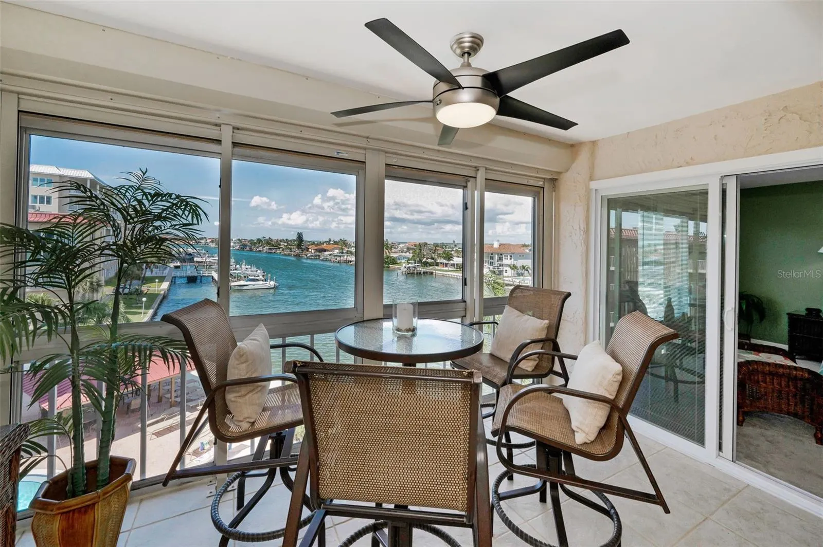 105 ISLAND WAY #147, #147