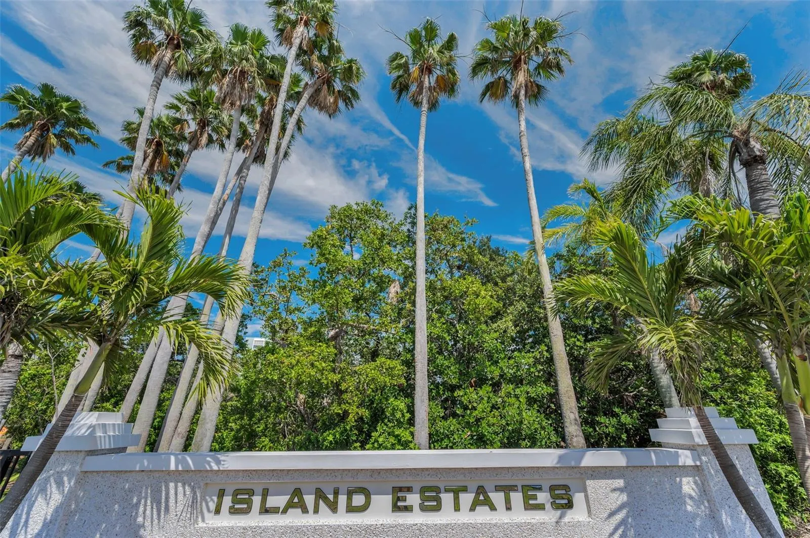 105 ISLAND WAY #147, #147