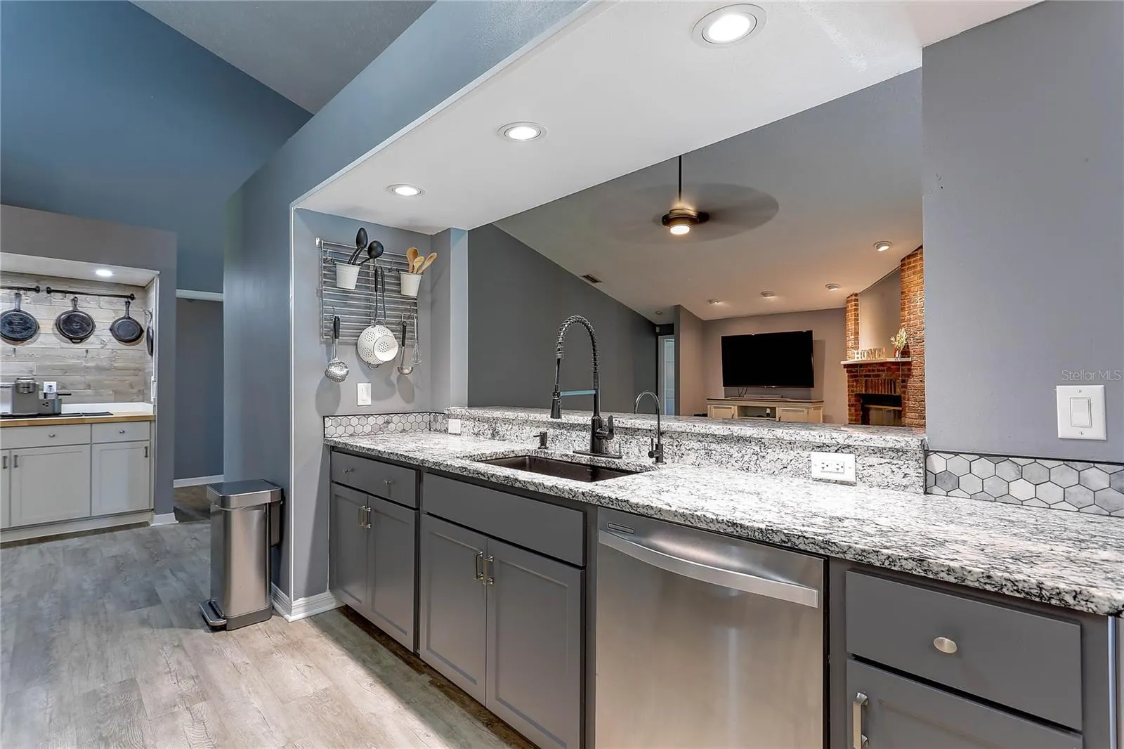 4506 COUNTRY GATE CT