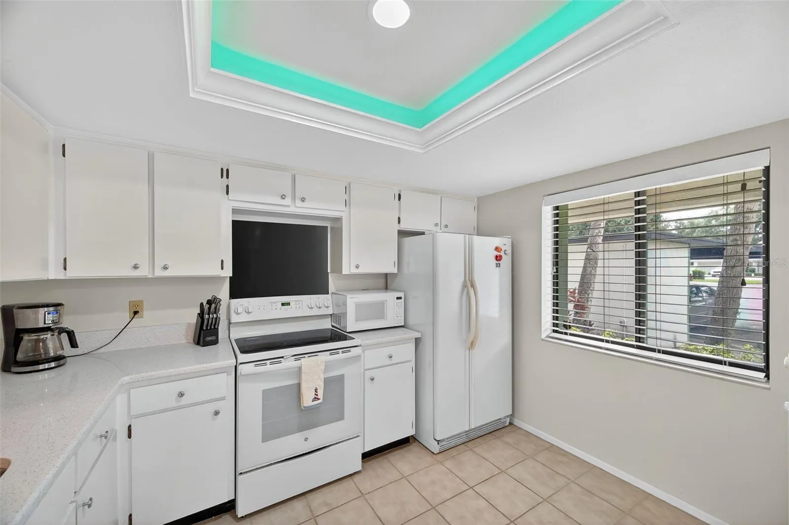 2537 ROYAL PINES CIR #19D, #19D