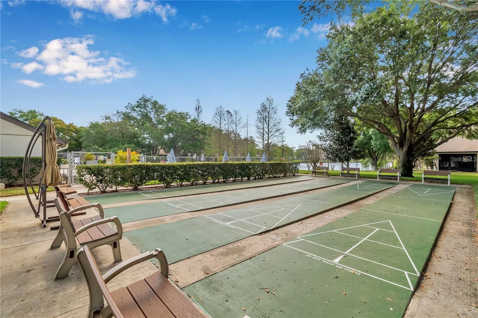 2537 ROYAL PINES CIR #19D, #19D