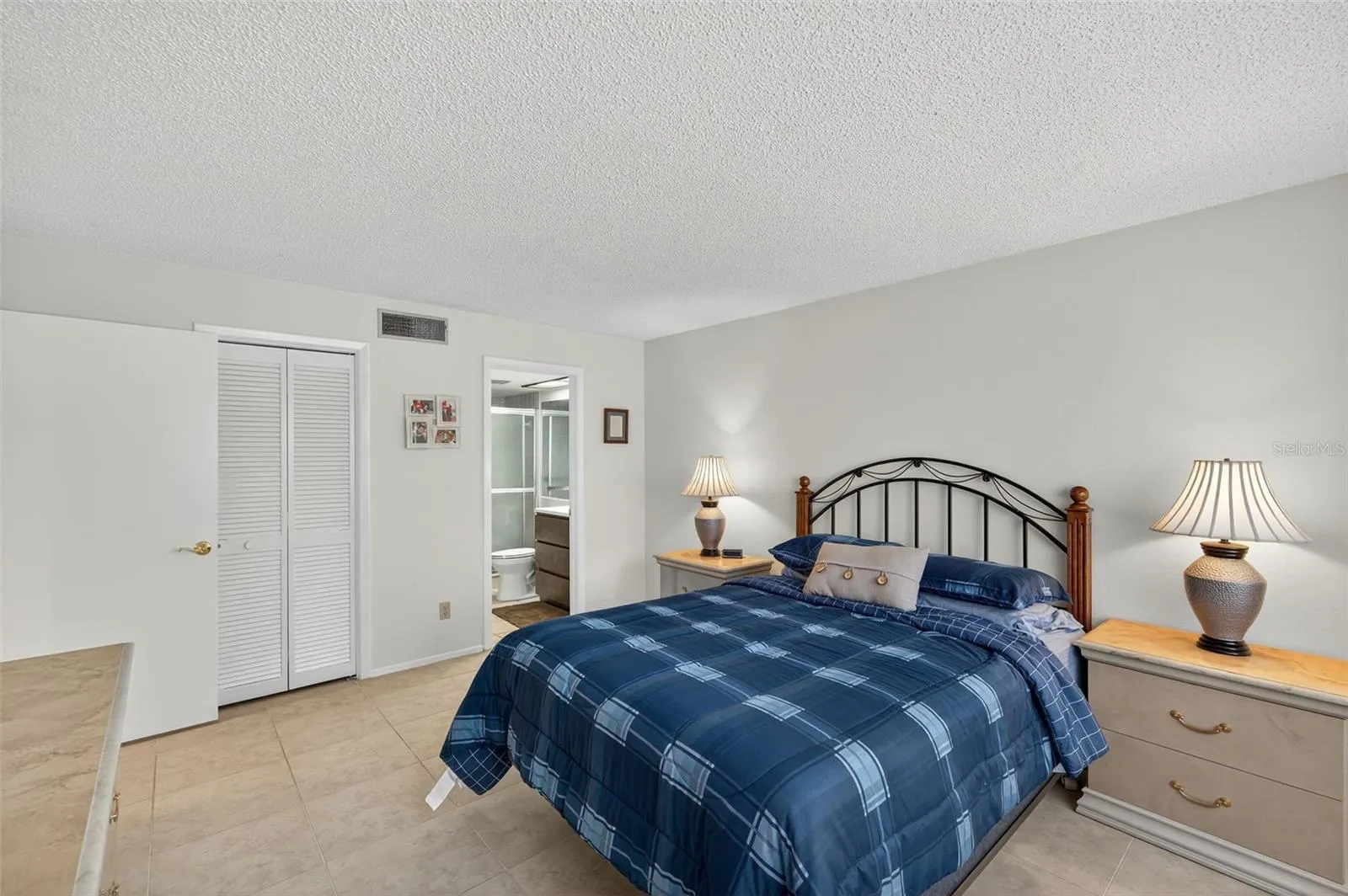 2537 ROYAL PINES CIR #19D, #19D