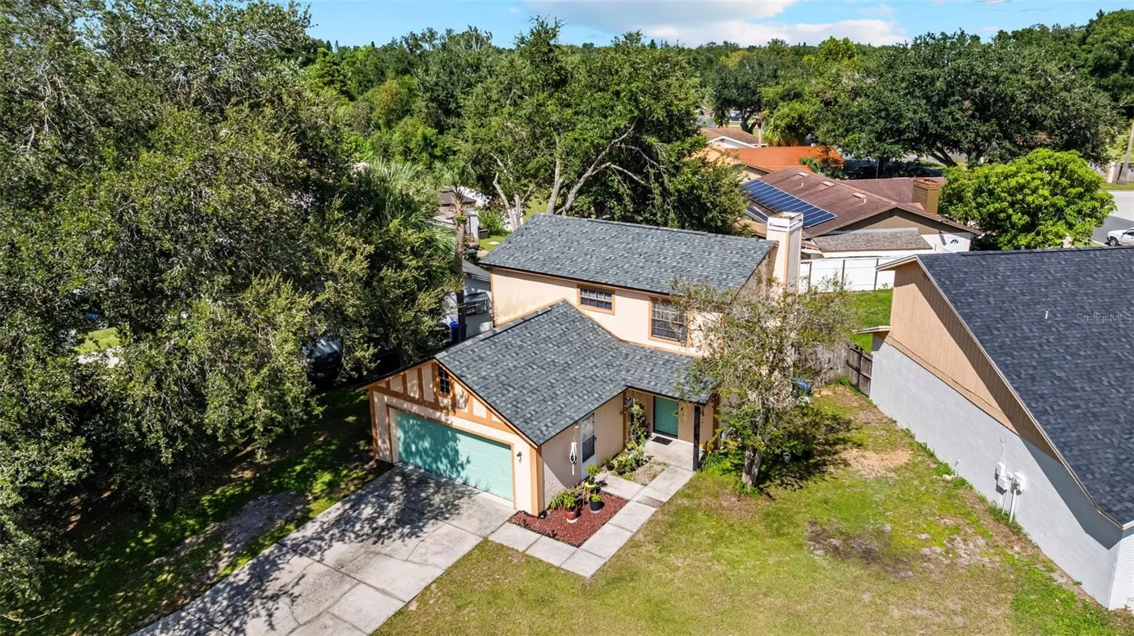 1070 BUTTERCUP DR